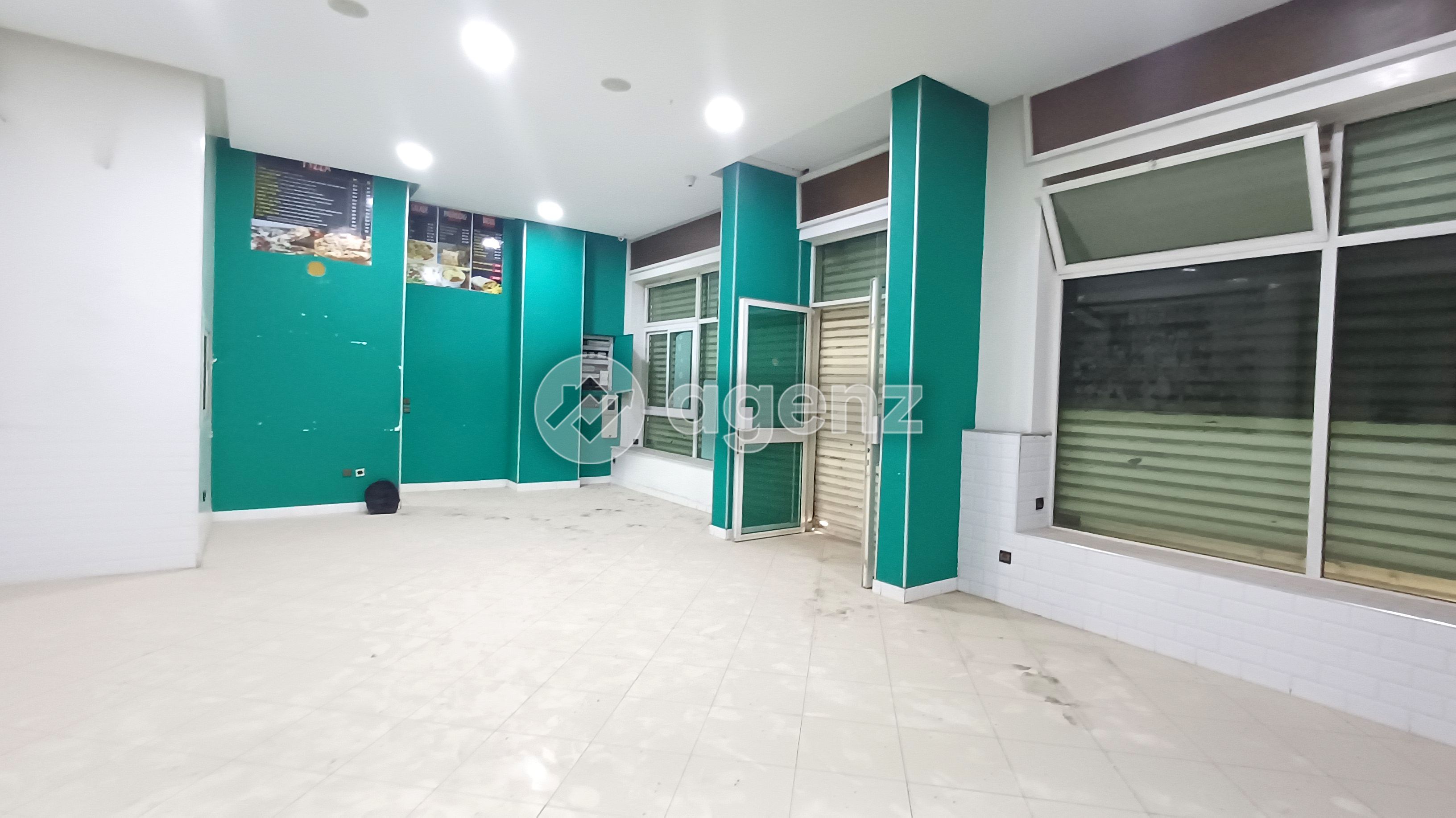COMMERCE 217 M² À LAYMOUNE — 4