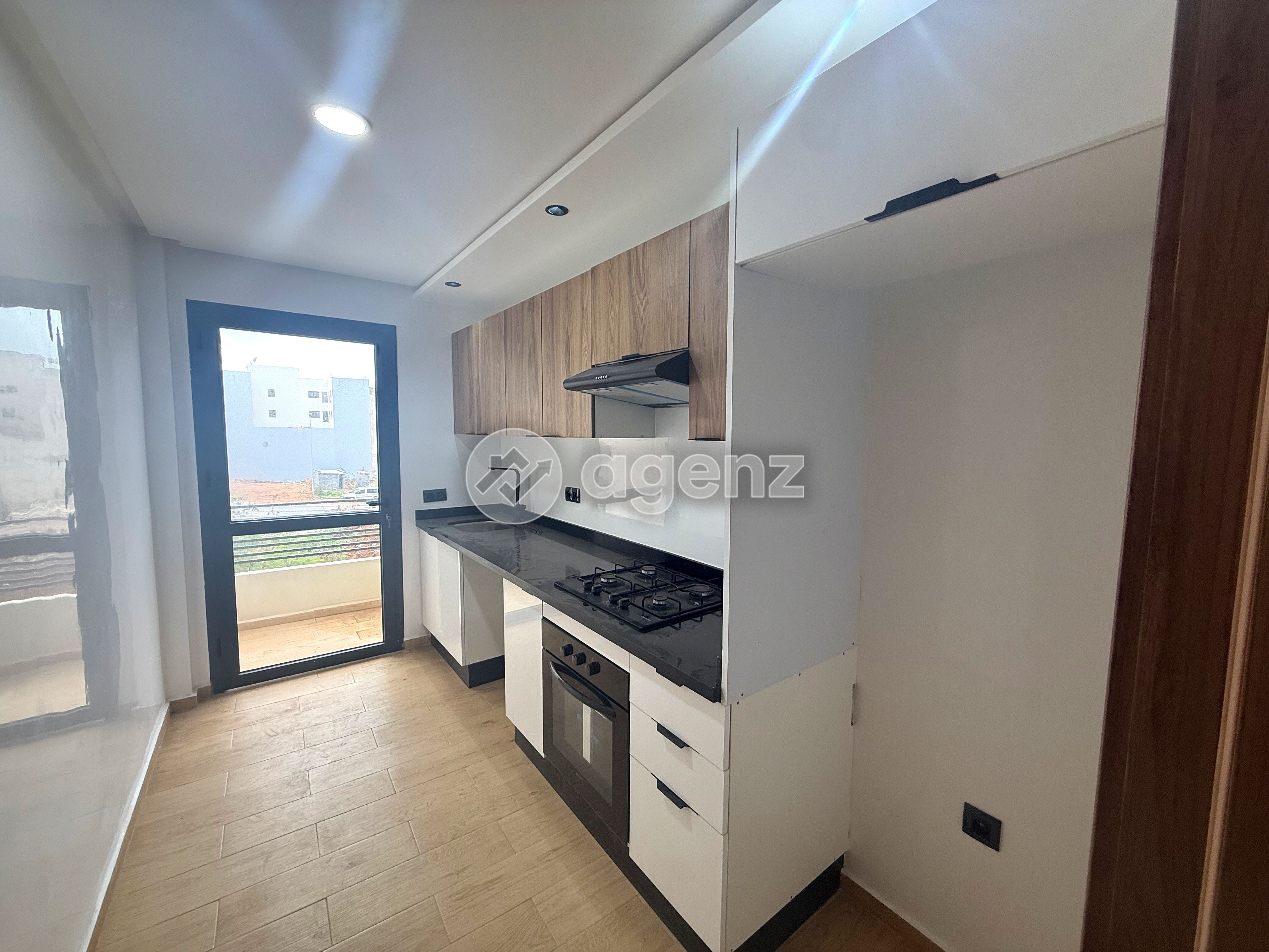UN APPARTEMENT FACILE À AMÉNAGER — 3