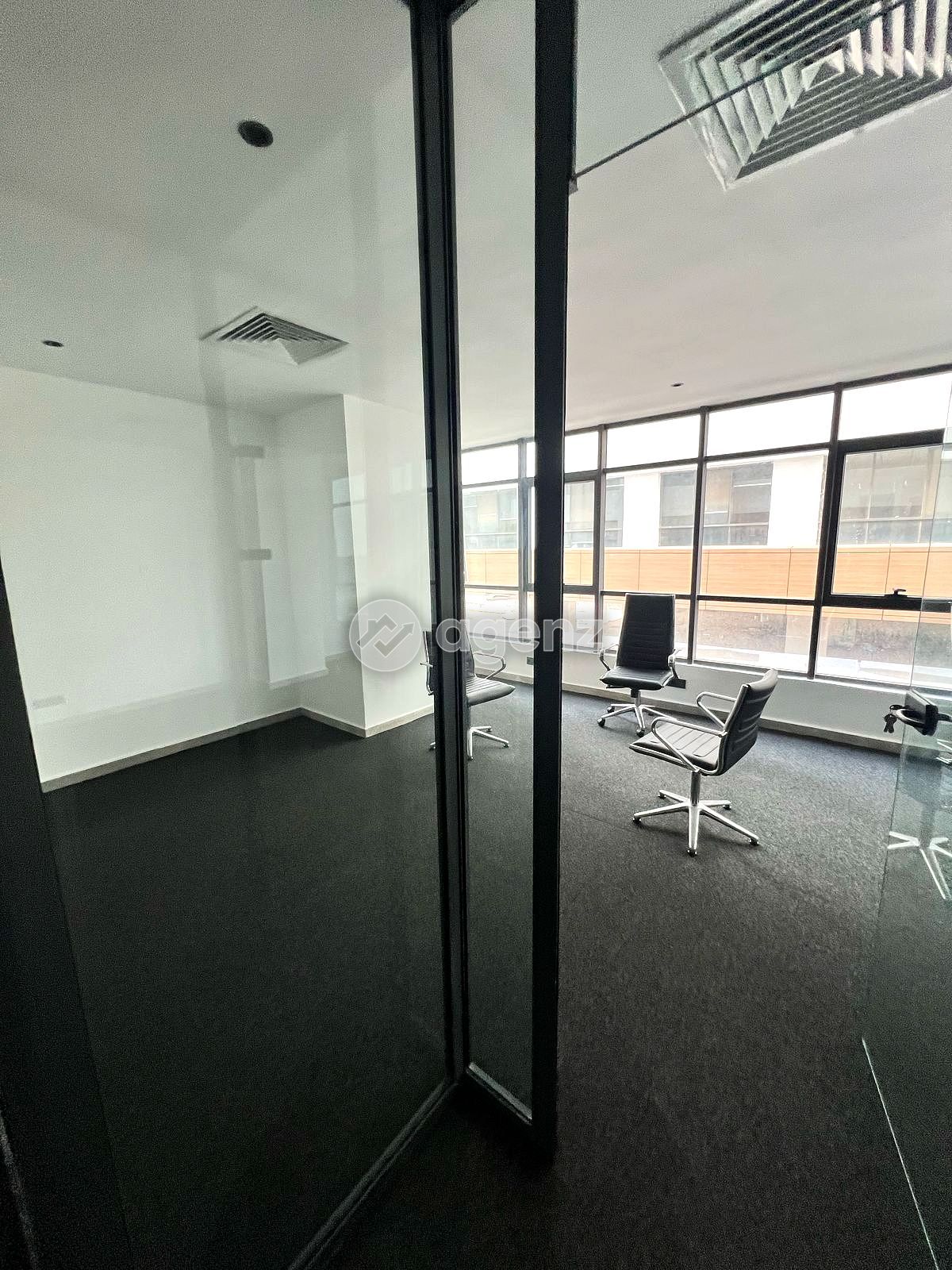 Bureau — Casablanca — 3