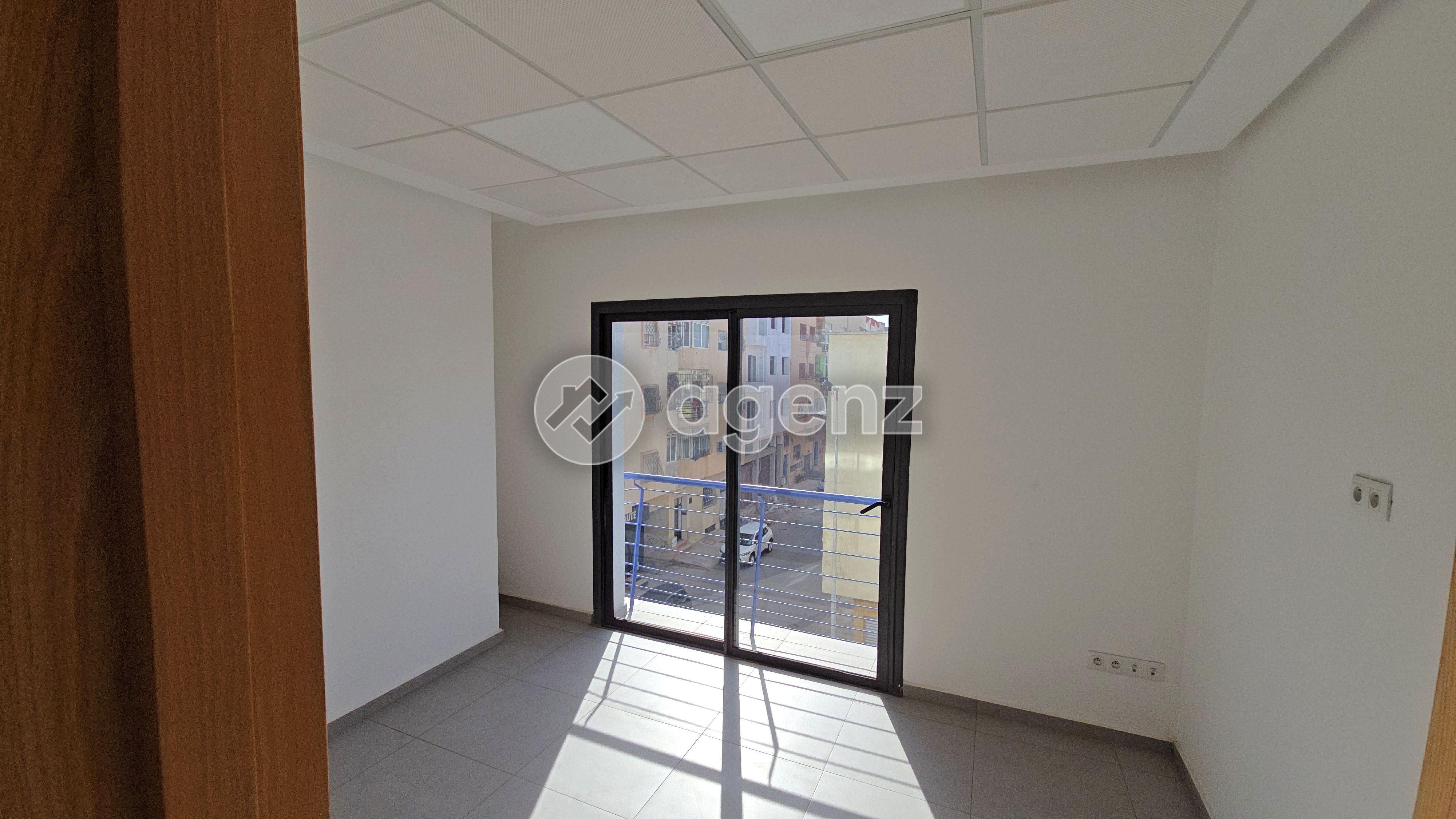 IMMEUBLE NEUF A VENDRE A OULFA — 2
