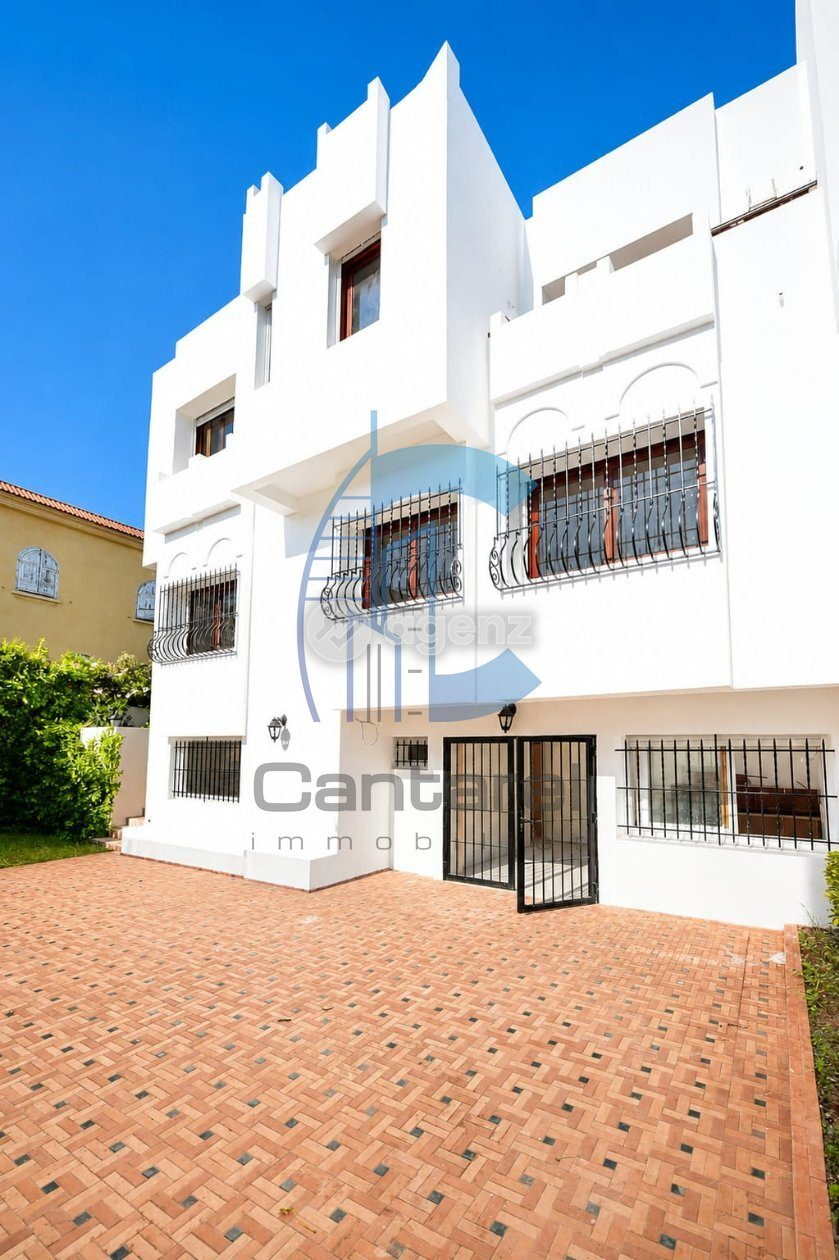 Villa à louer à Casablanca — 2