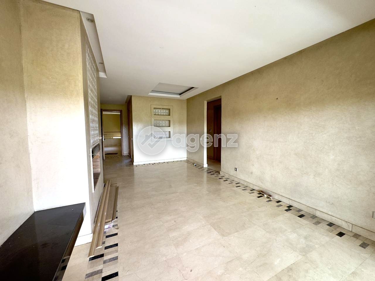 Appartement à louer à Hivernage — 3
