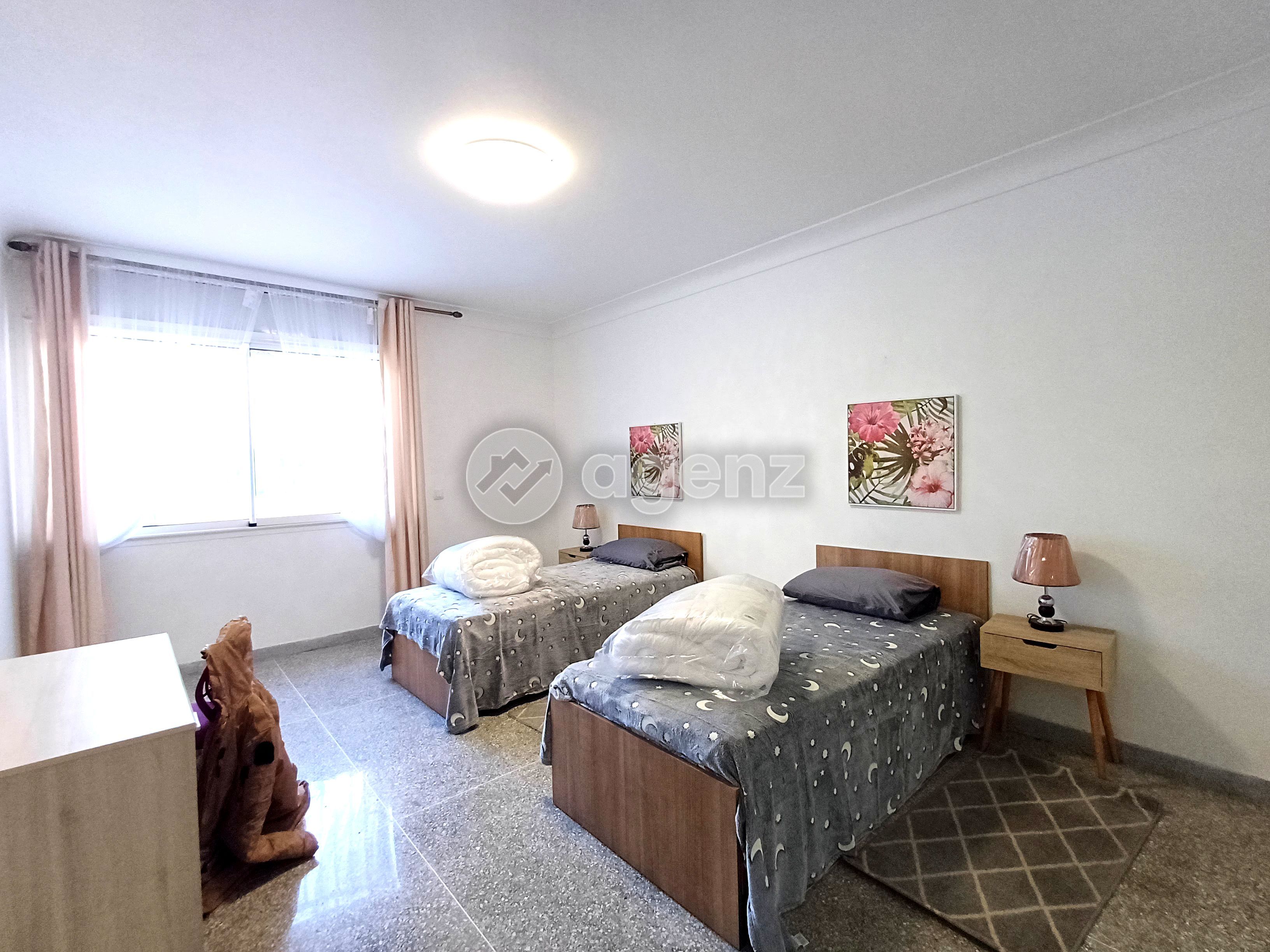 APPARTEMENT MEUBLÉ REFAIT À NEUF À LOUER — 3