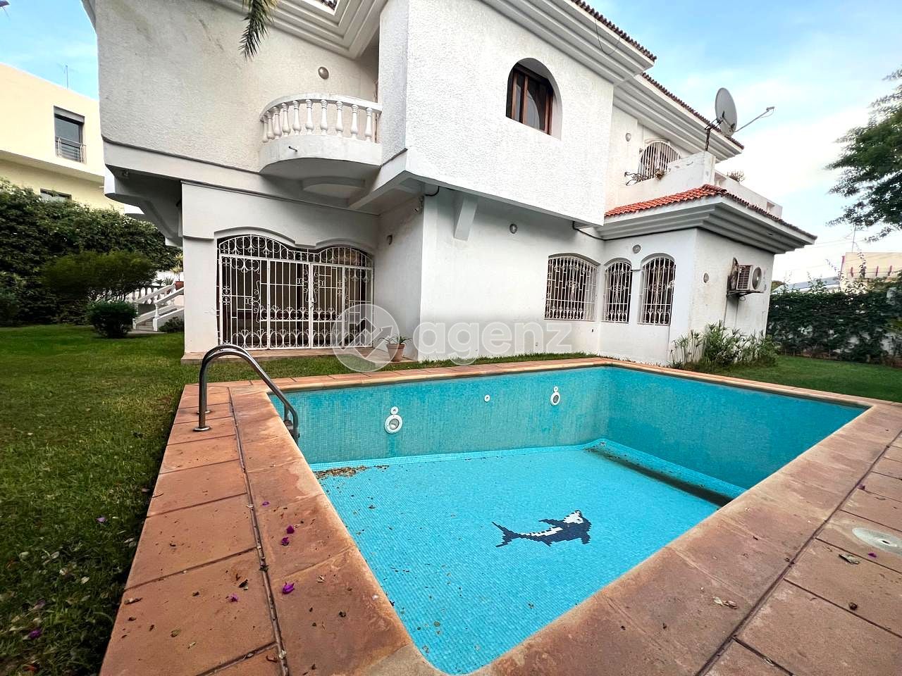 Moderne Villa de 4 chambres à louer Longchamp 