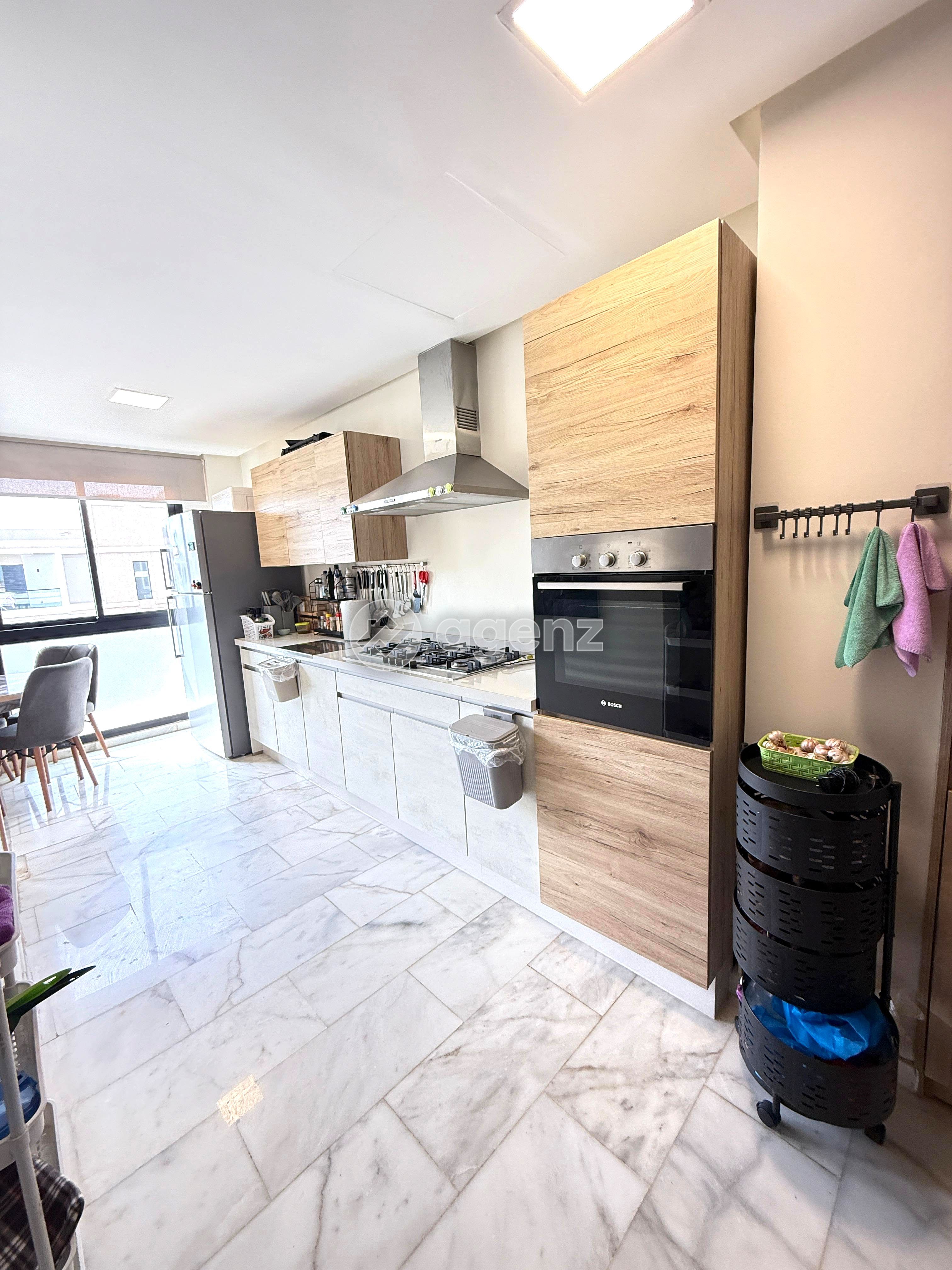 Élégant Appartement de 3 chambres à vendre — 4