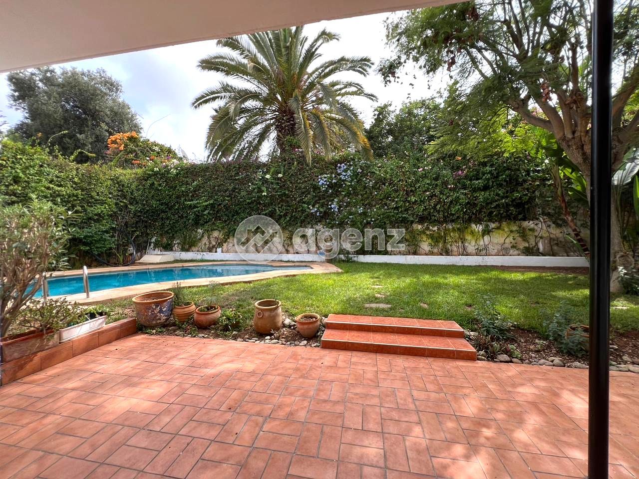 Villa à louer à CIL — 4