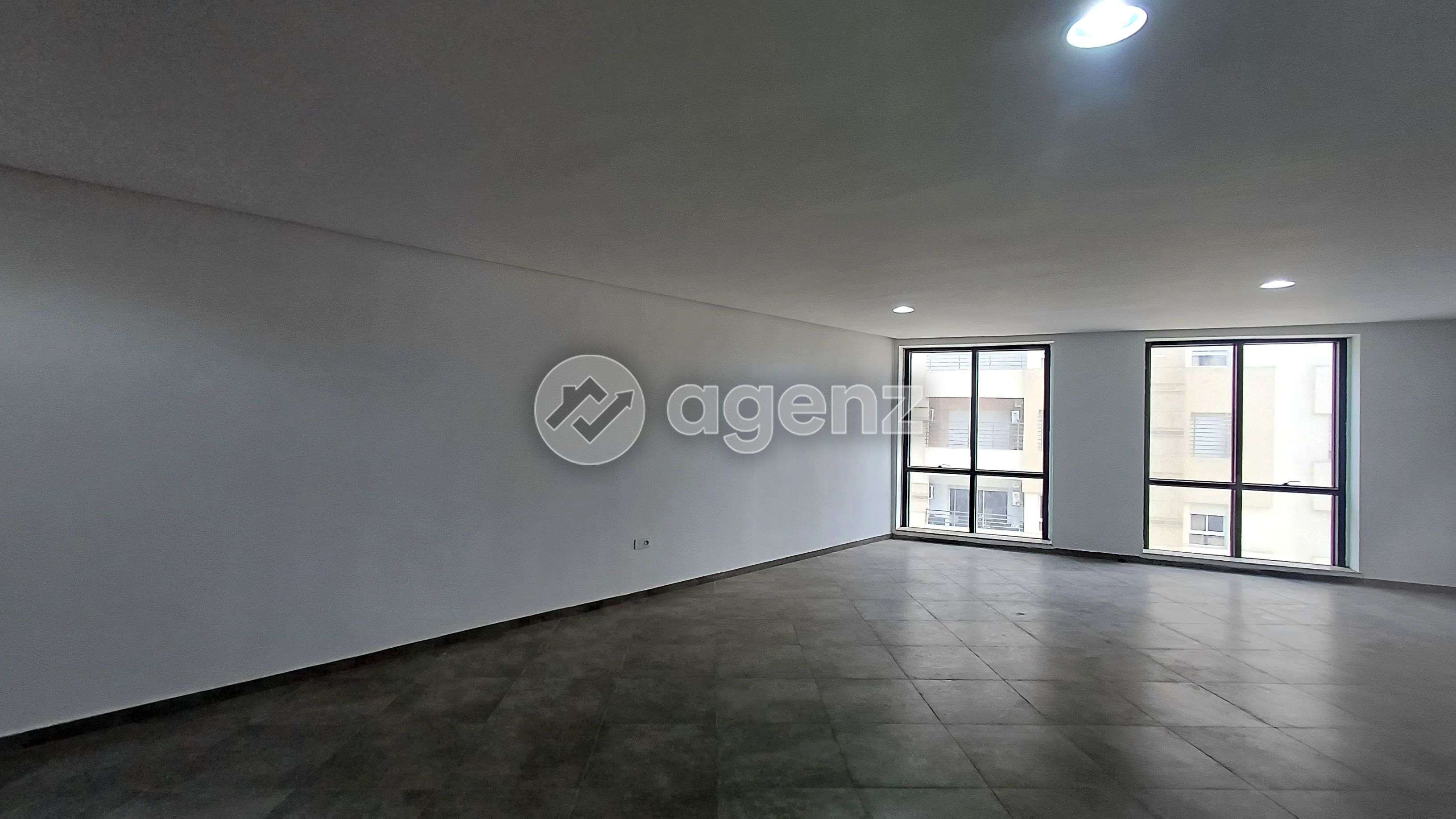 BUREAU 68 M² À NOUVELLE VILLE FÈS — 2