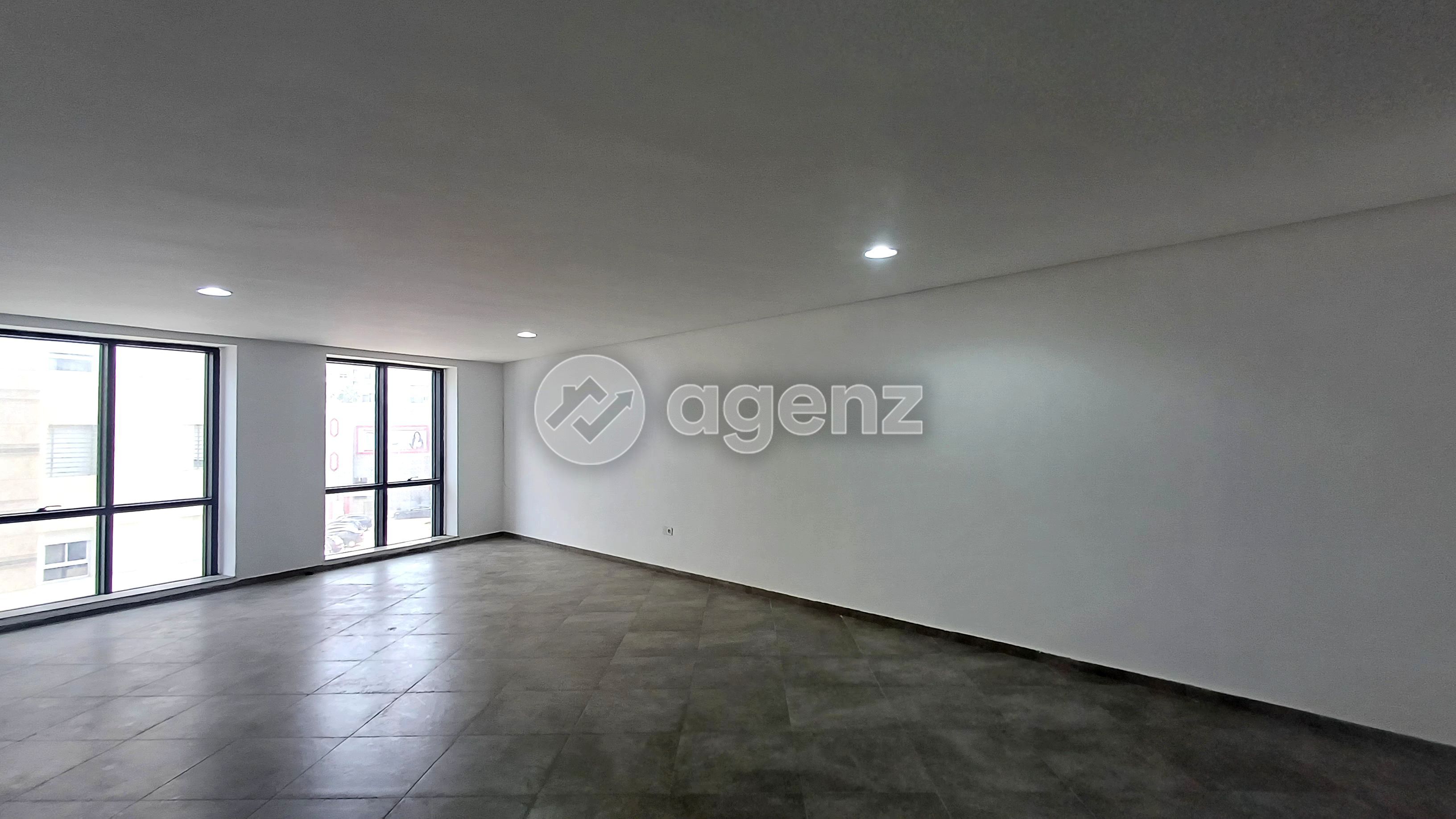 BUREAU 68 M² À NOUVELLE VILLE FÈS