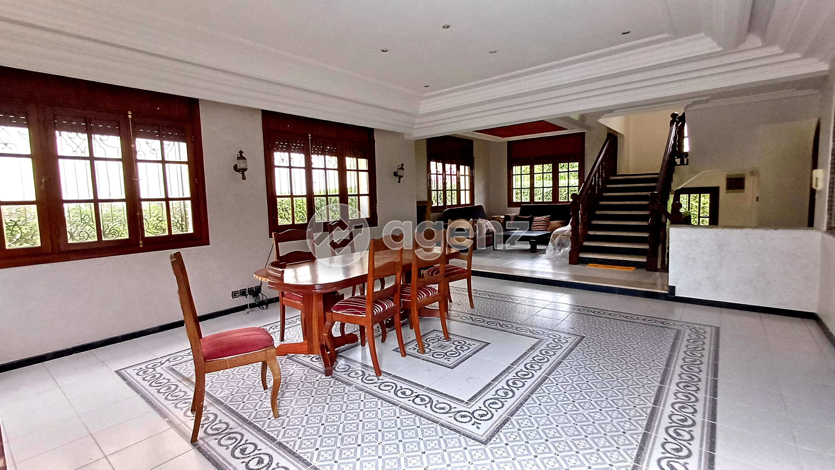 CHARMANTE VILLA FAMILIALE AVEC GRANDS ESPACES — 3