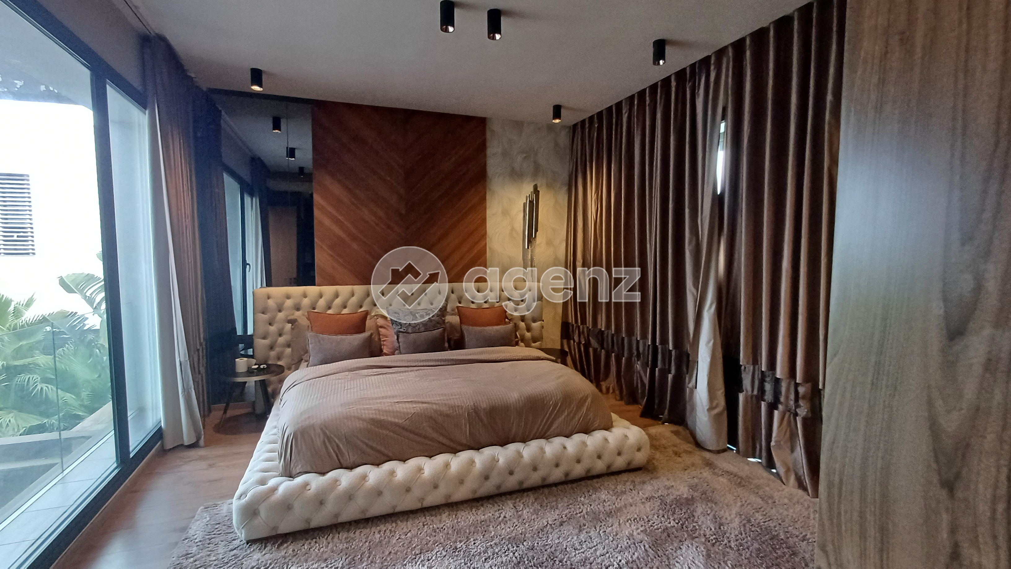 Villa 520 m² à Longchamps — 4