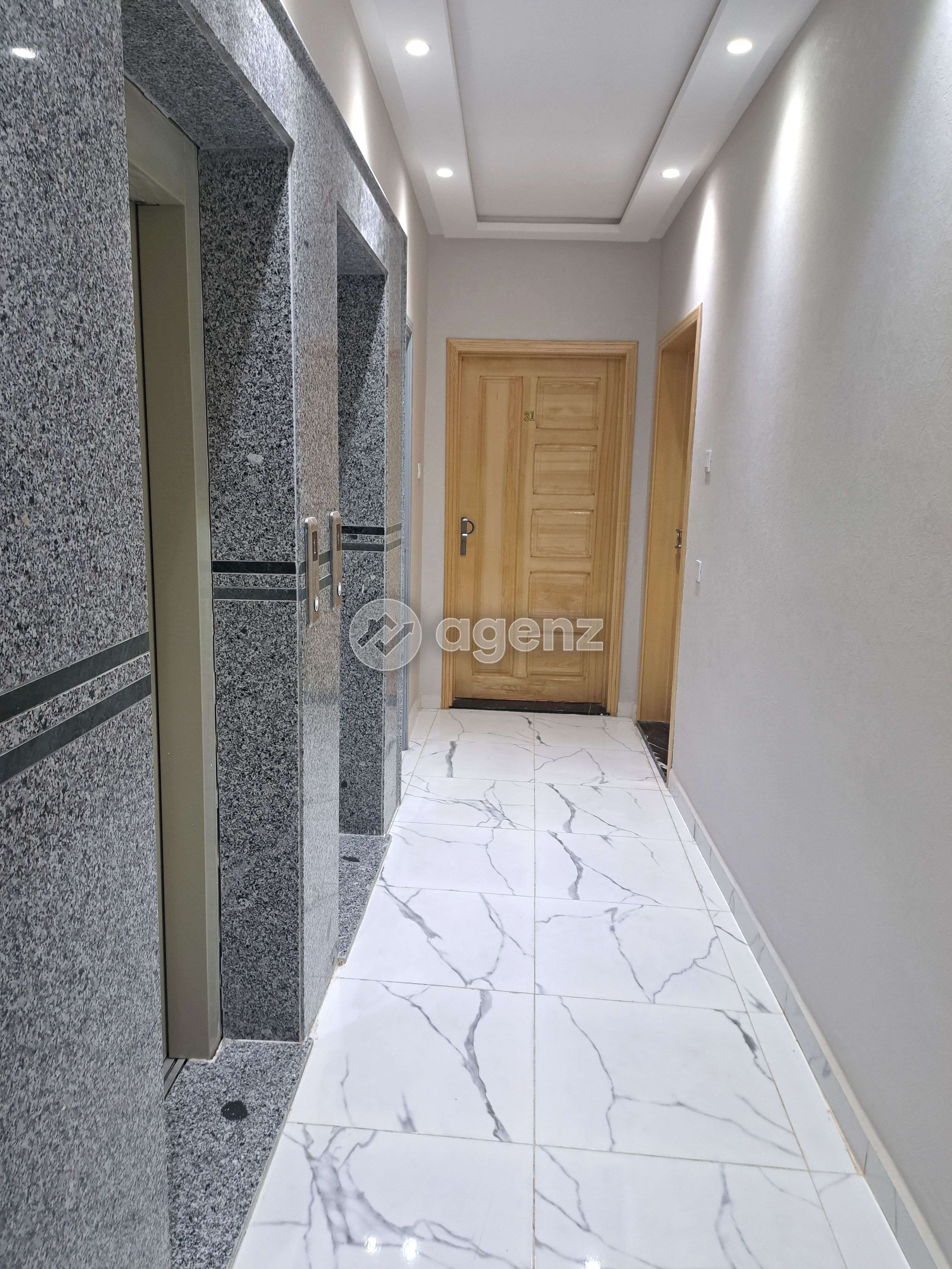 Bureau 70 m² à Derb Lahouna — 2