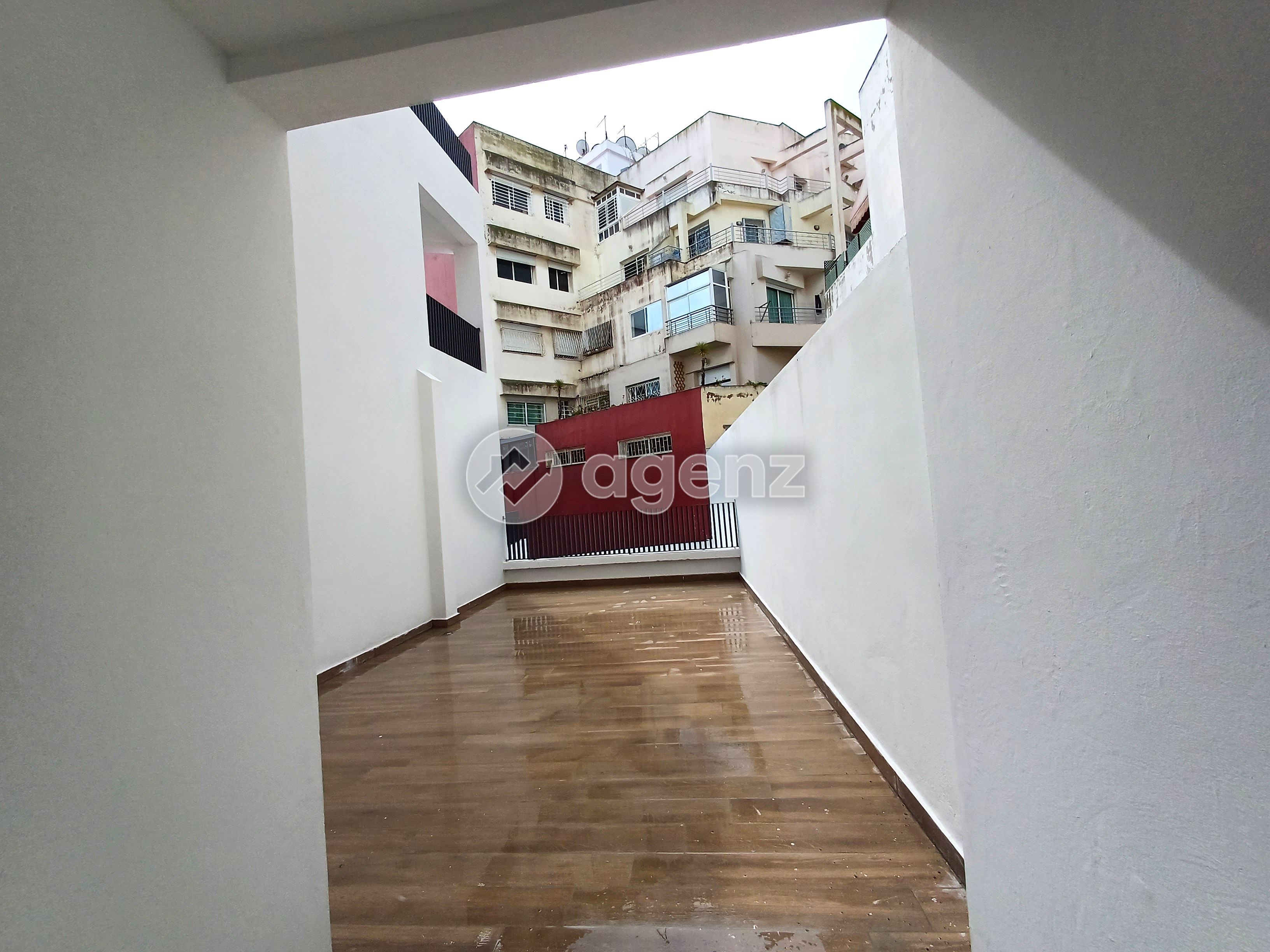 Appartement à vendre à 2 Mars — 5