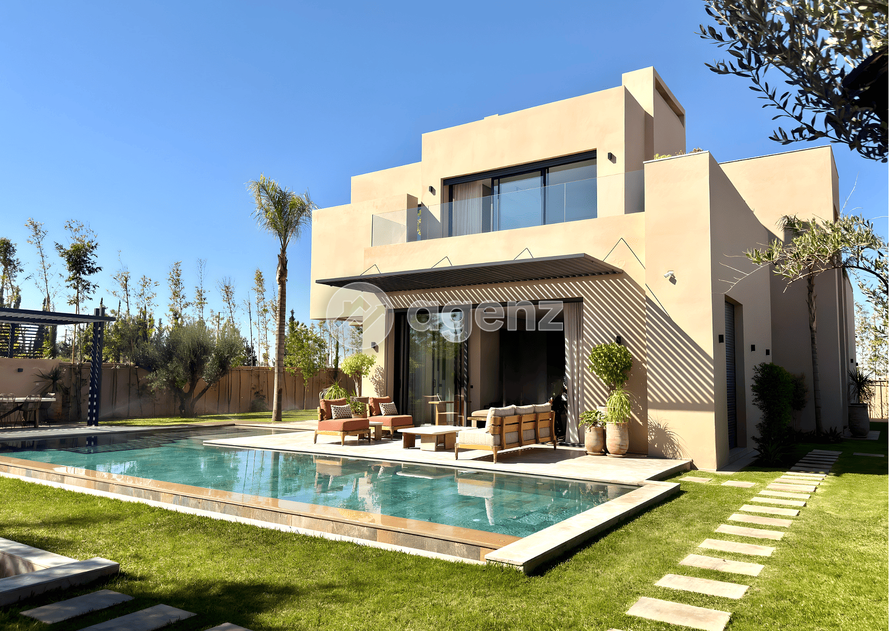 Villa de Luxe 4 Suites à Vendre – Route de l’Ourika
