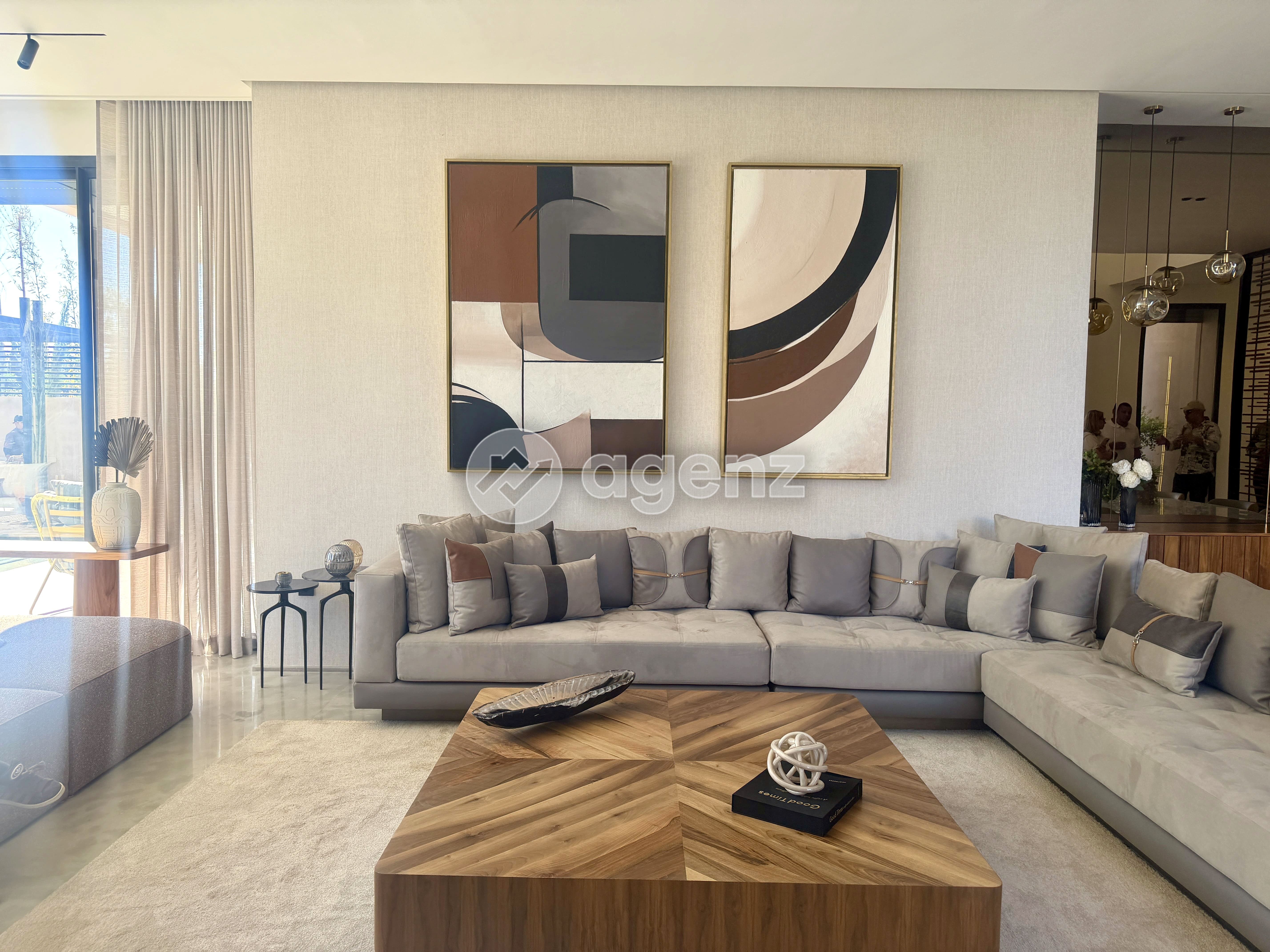 Villa de Luxe 4 Suites à Vendre – Route de l’Ourika
 — 3