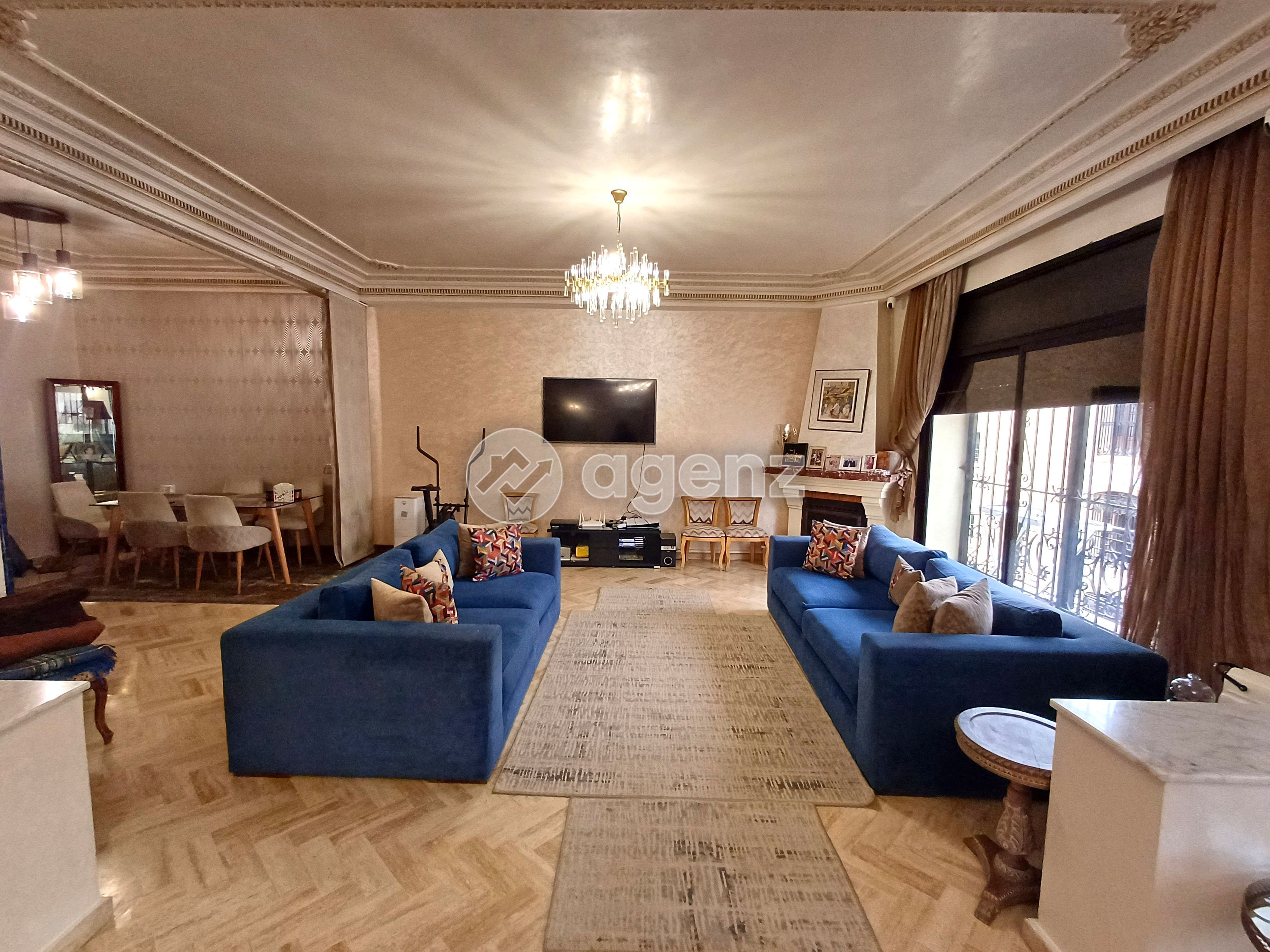 Superbe Appartement de 3 chambres à vendre à Californie — 2