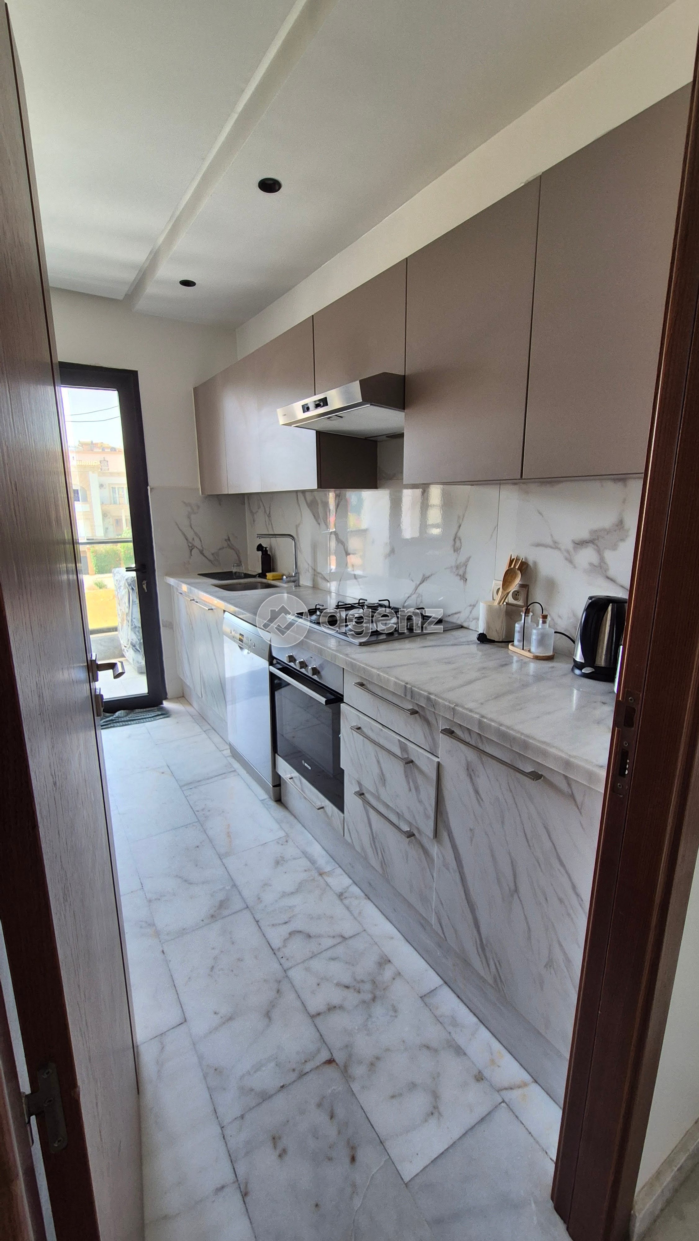Appartement meublé - Emplacement calme — 3
