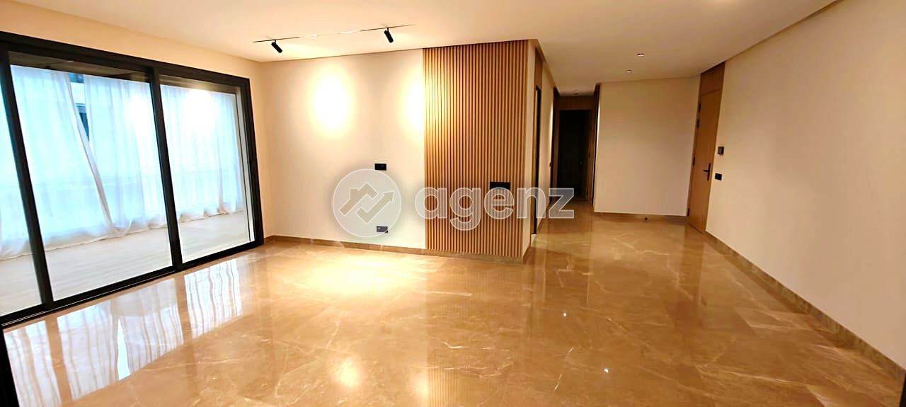 Prestigieux Appartement de 2 chambres et salon à louer à Souissi — 5