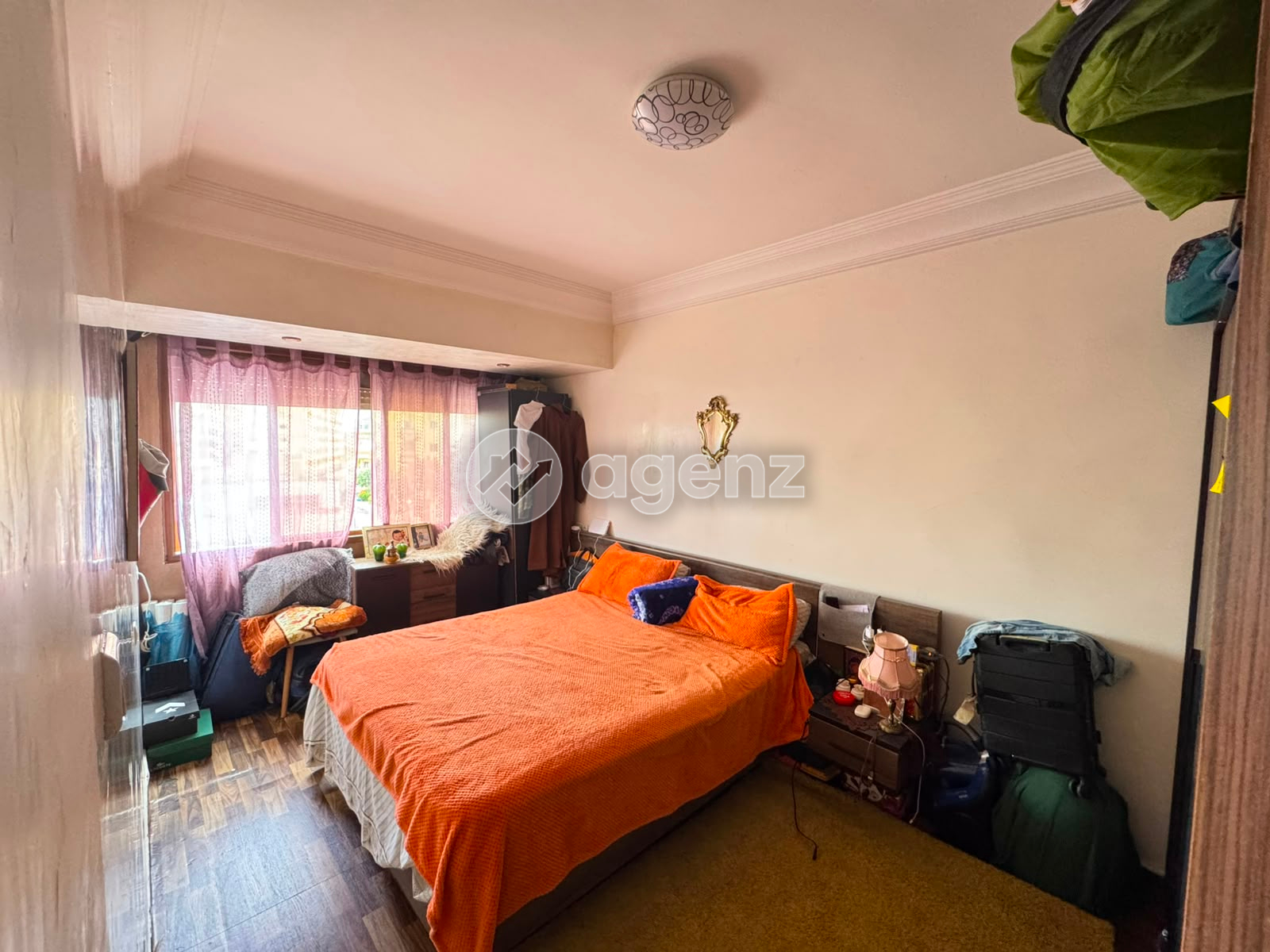 Appartement lumineux – La Gironde, commodités à proximité
 — 2