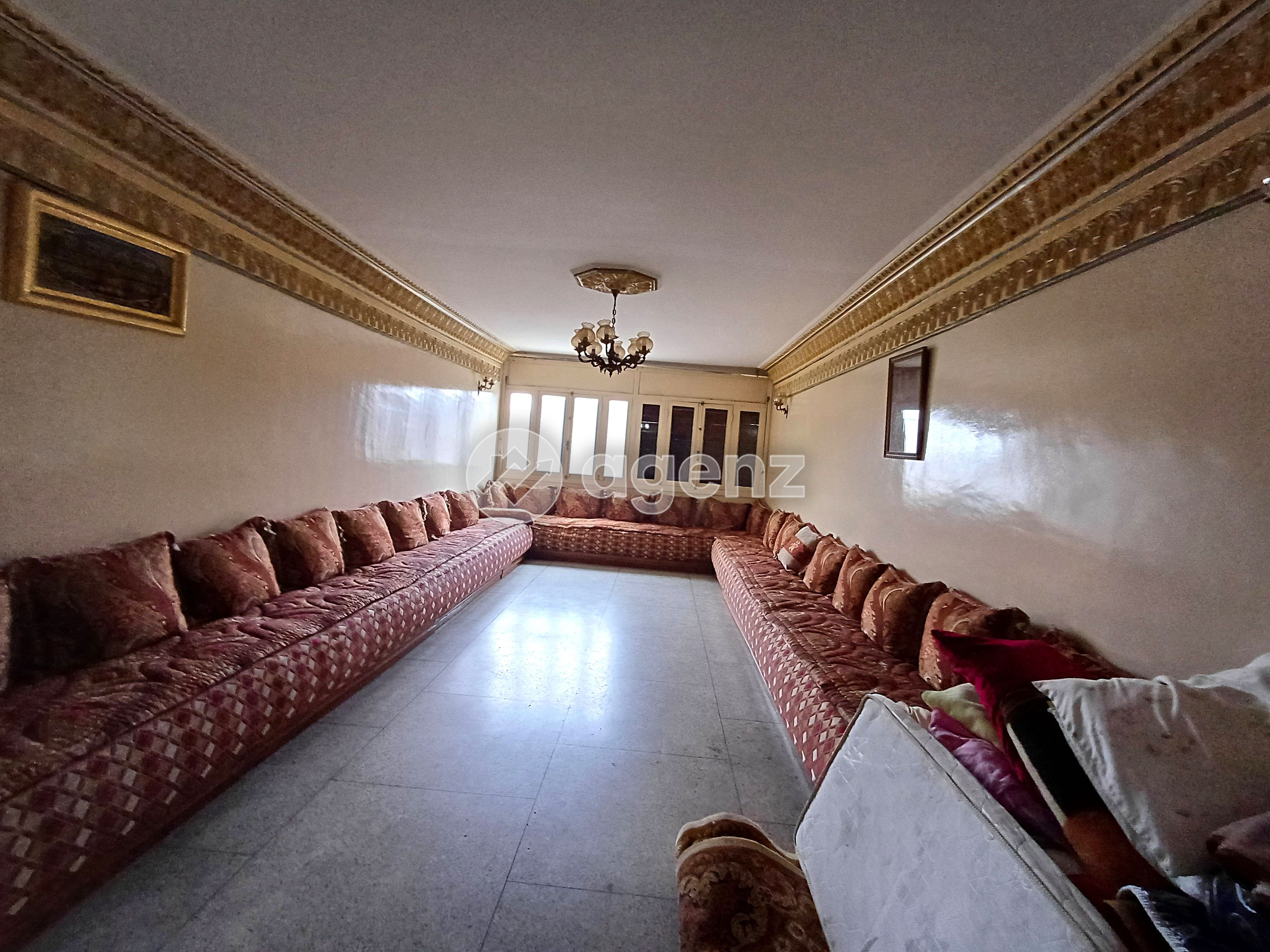APPARTEMENT FAMILIAL SPACIEUX ET LUMINEUX AU CŒUR DE ROCHE NOIRE 