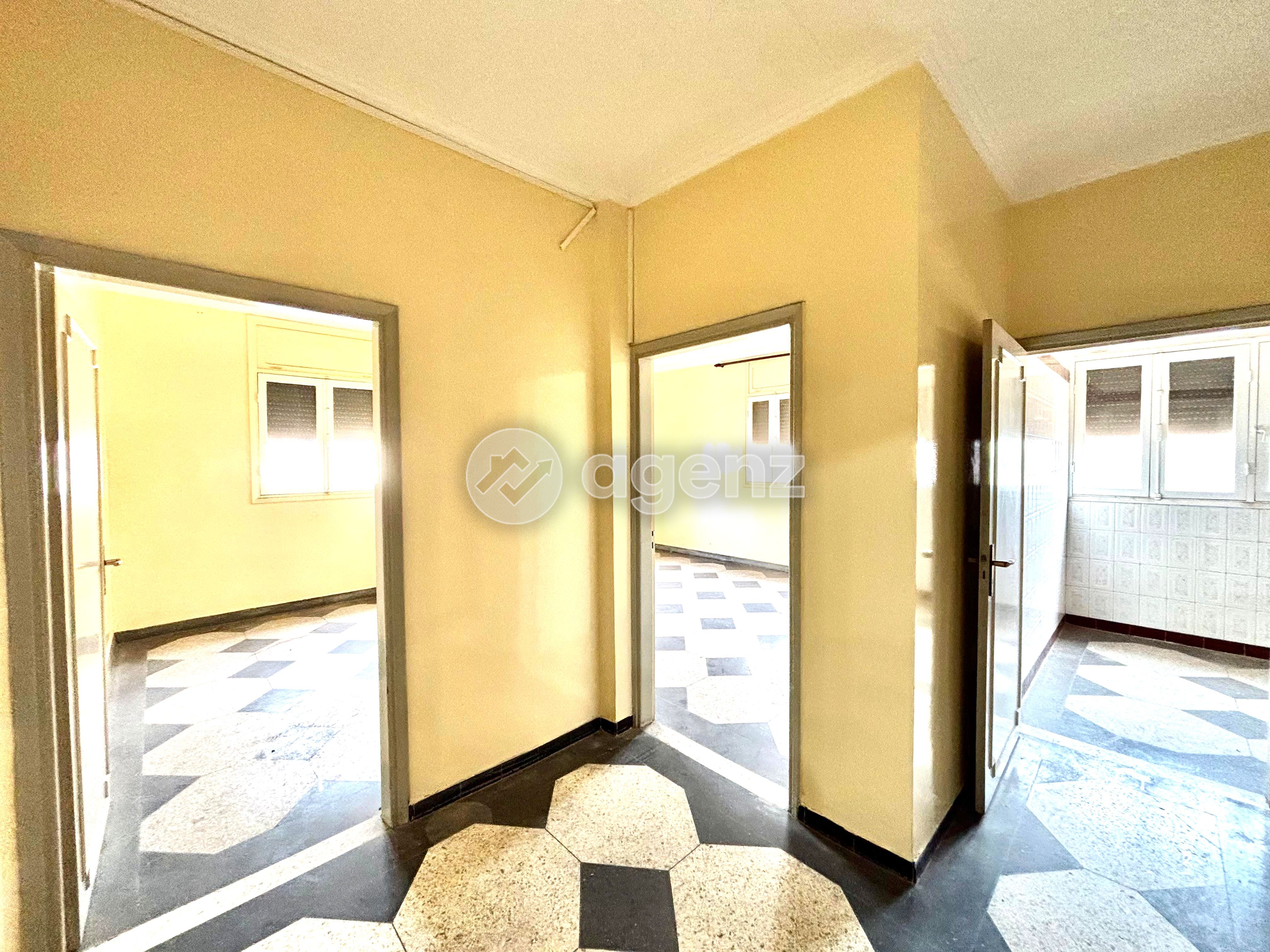 Appartement à louer à Beausite — 2