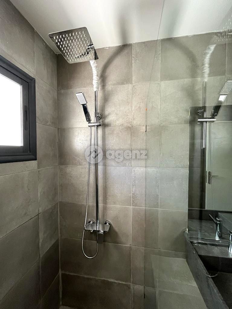 Charmant Villa de 6 chambres à louer à CIL — 4
