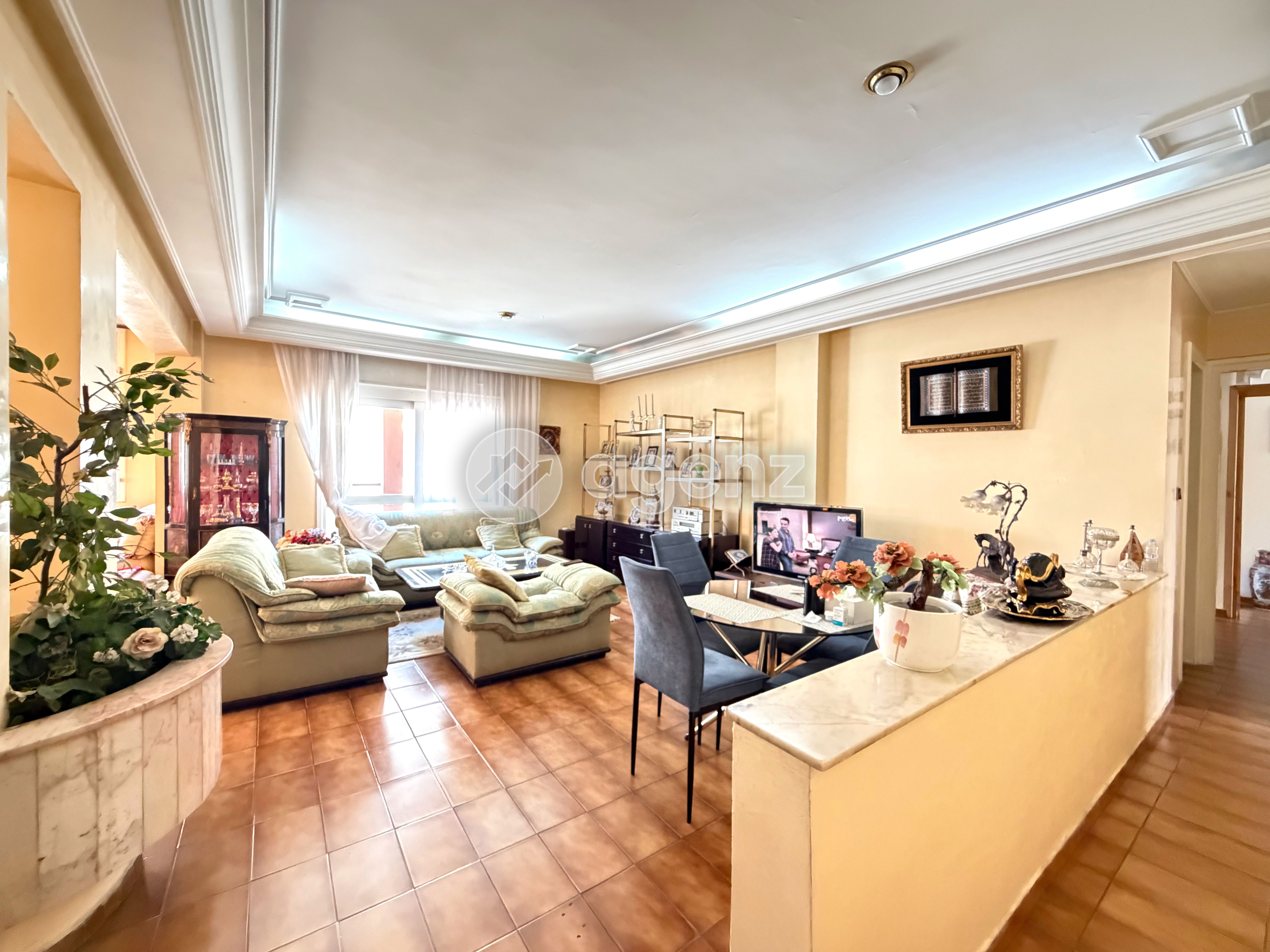 Appartement de 3 chambres à vendre à Benjdia, proche du bd de la liberté 