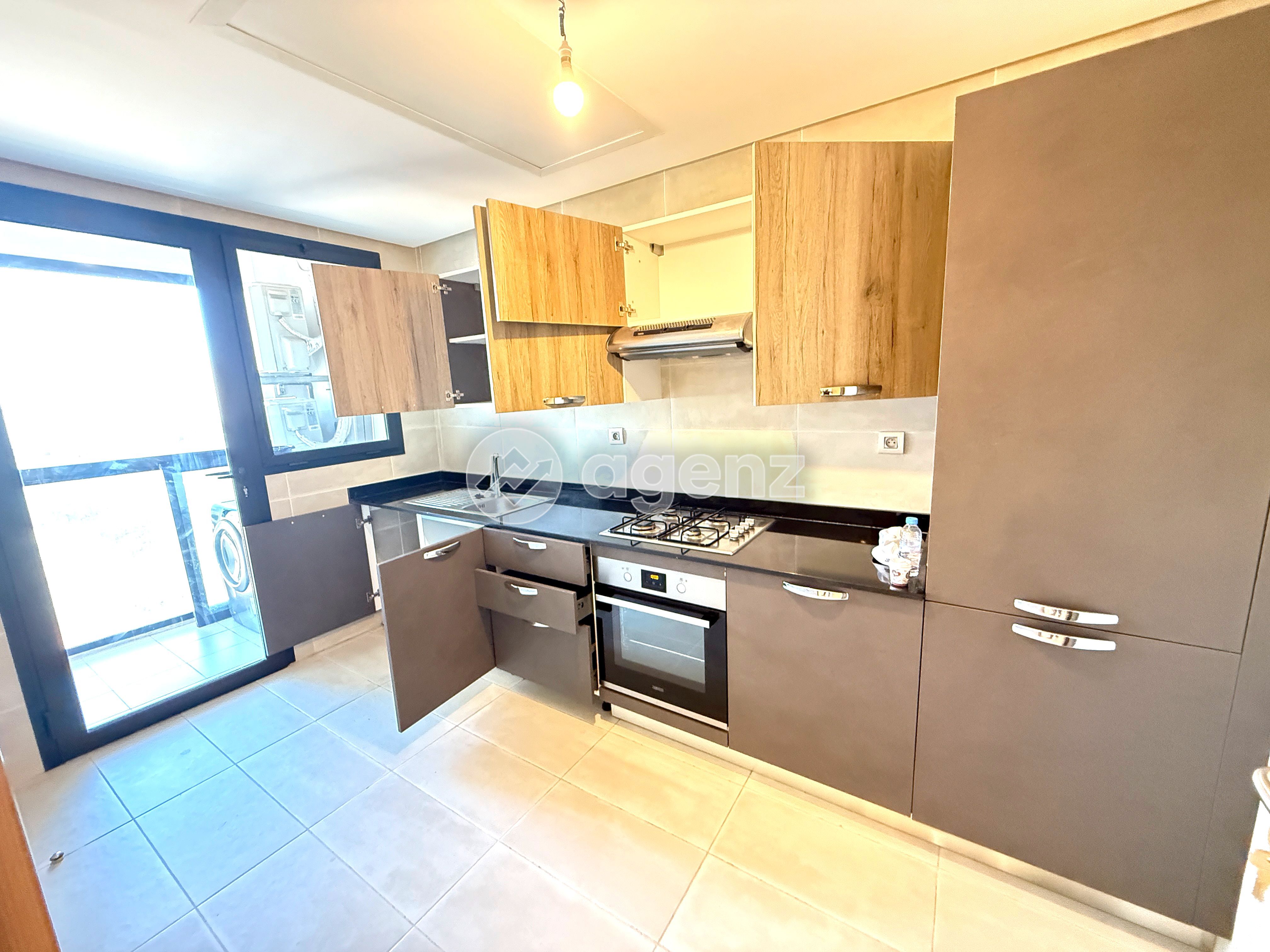Élégant Appartement de 3 chambres à louer à Riyad — 2