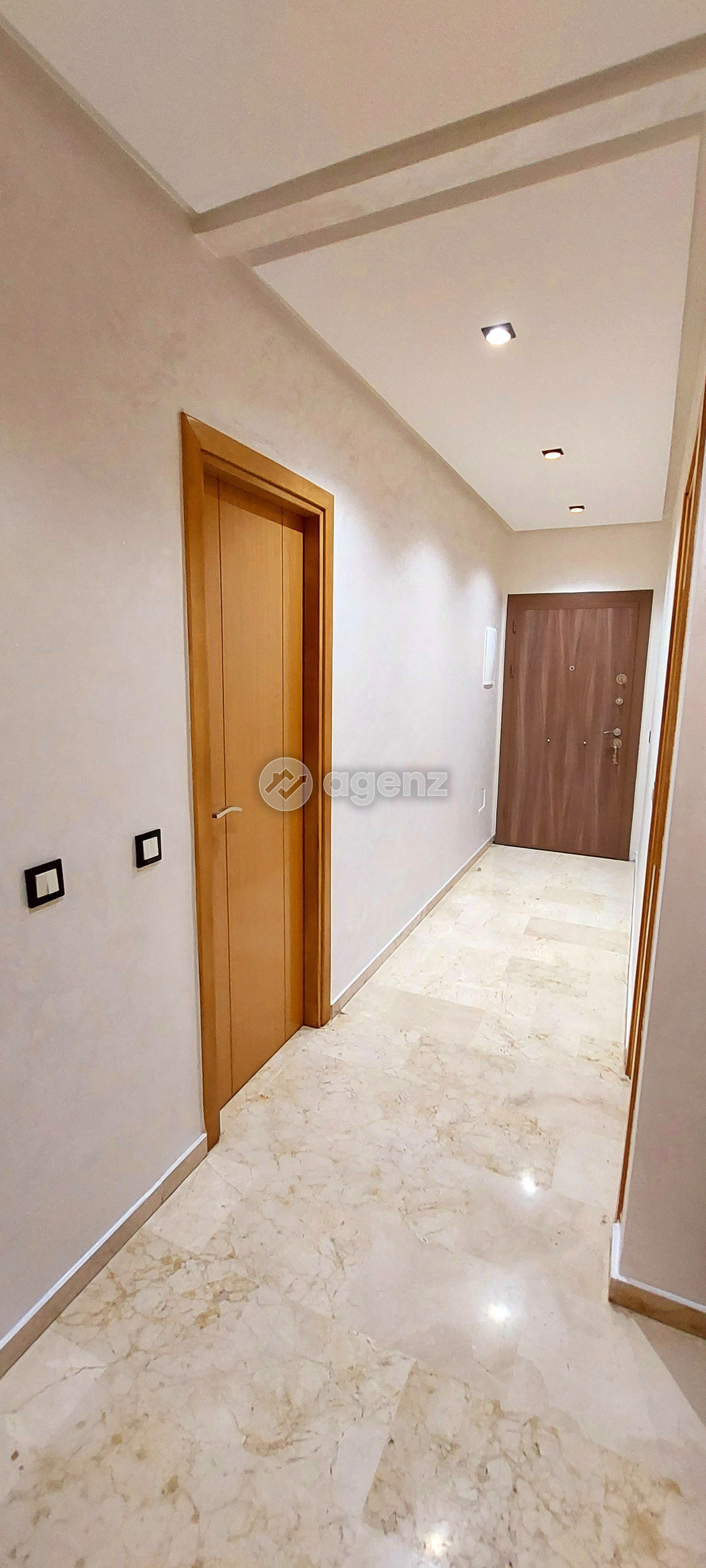 Élégant Appartement de 2 chambres à vendre à Bouskoura — 4