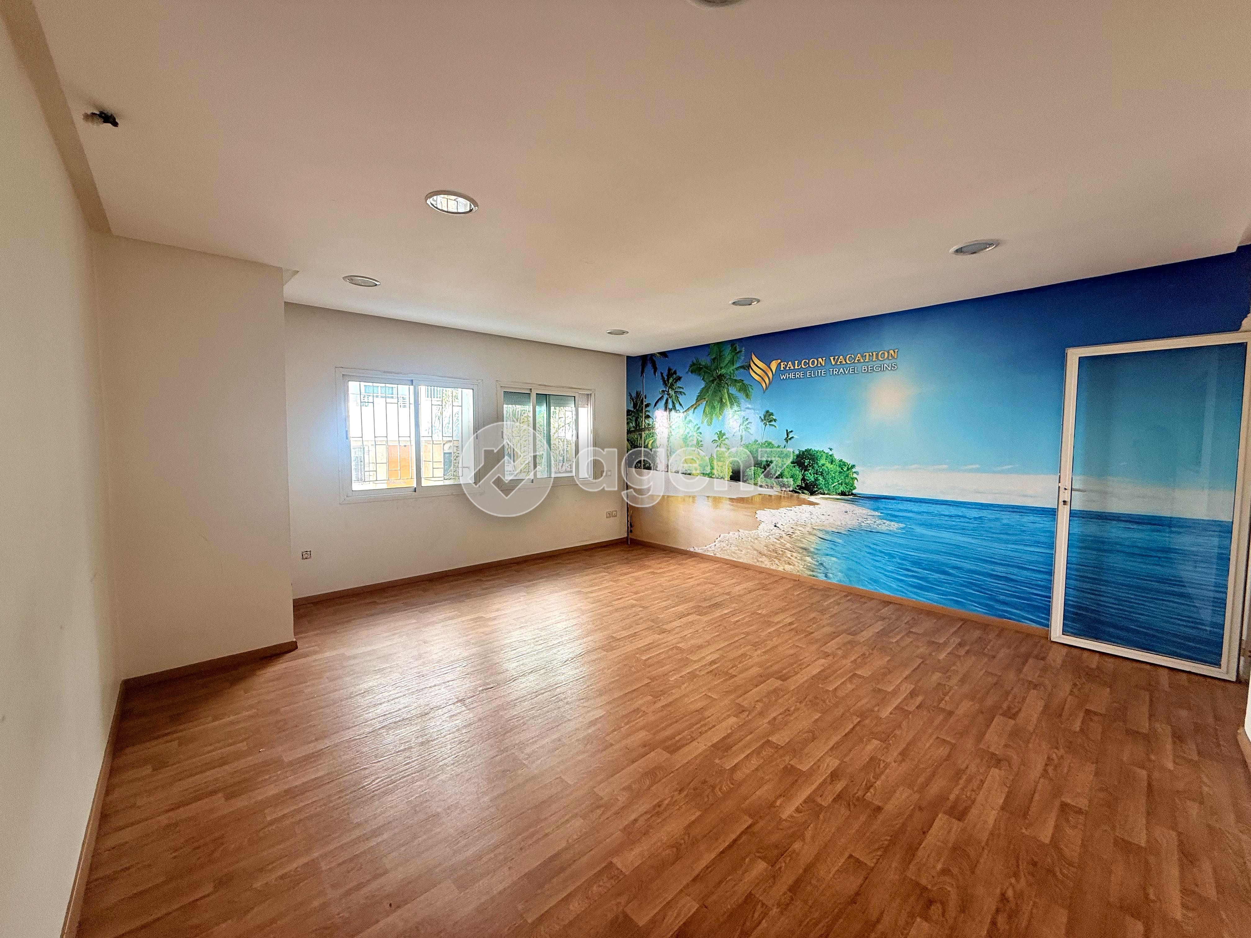Bureau de 199 m² à Bir Anzarane - Casablanca — 2