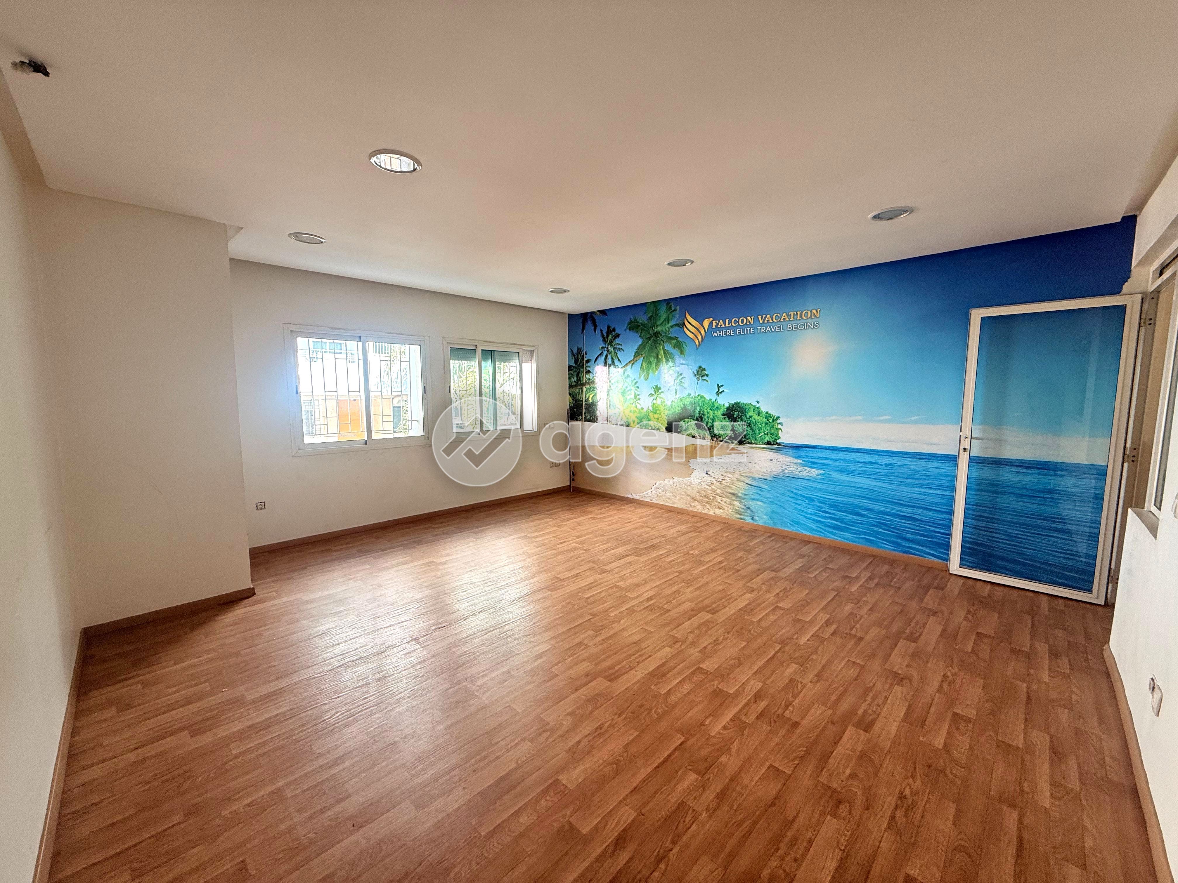 Bureau de 199 m² à Bir Anzarane - Casablanca