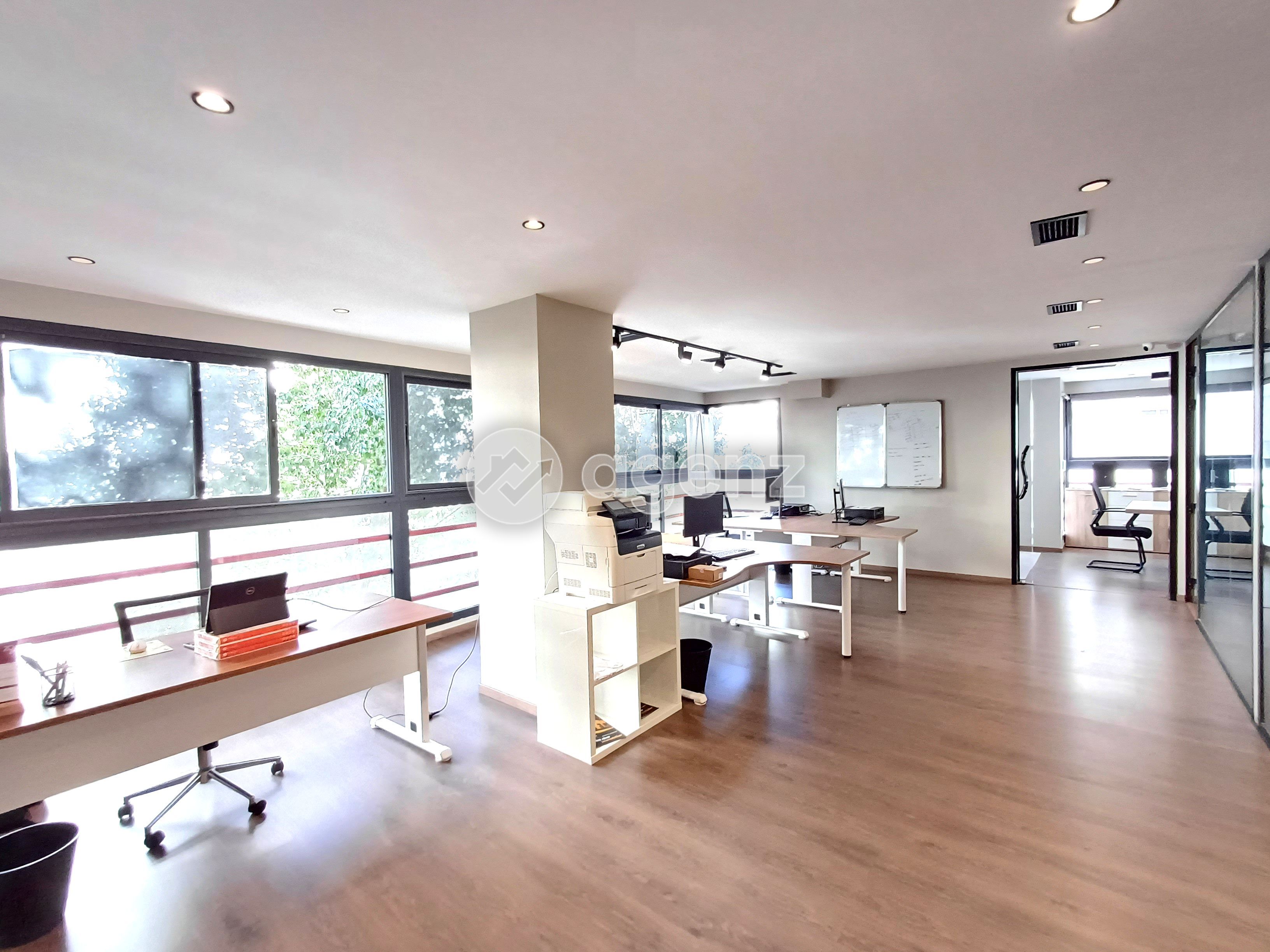 Bureau — Casablanca — 2