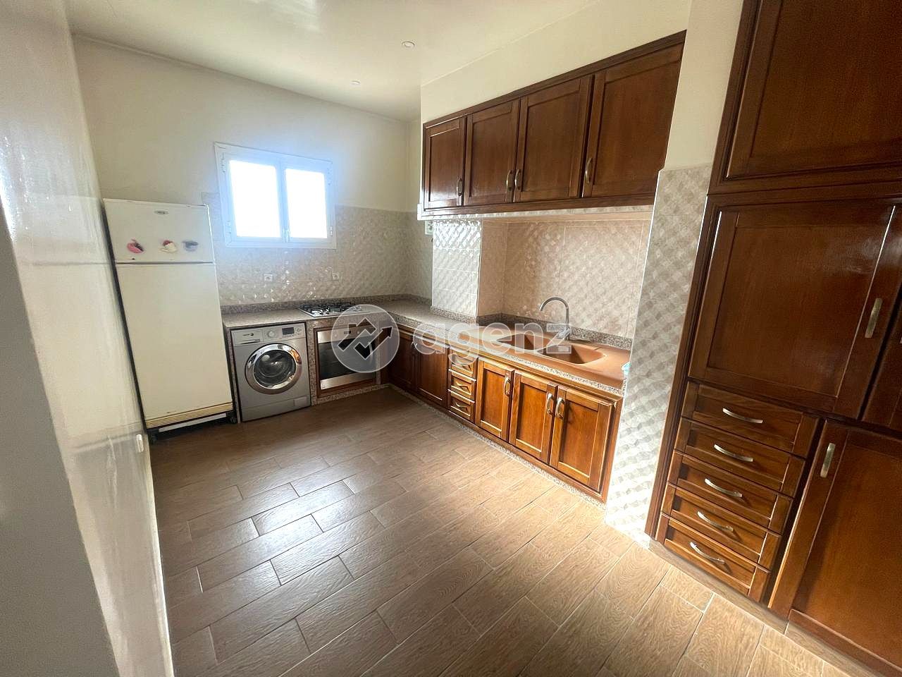 UN APPARTEMENT LUMINEUX ET SANS VIS-À-VIS — 3