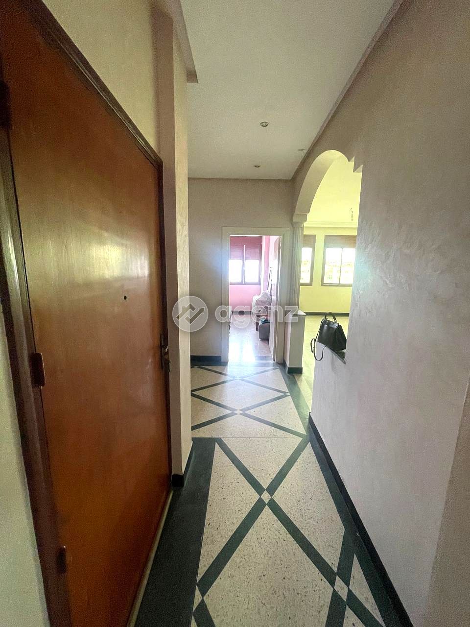 UN APPARTEMENT LUMINEUX ET SANS VIS-À-VIS — 4