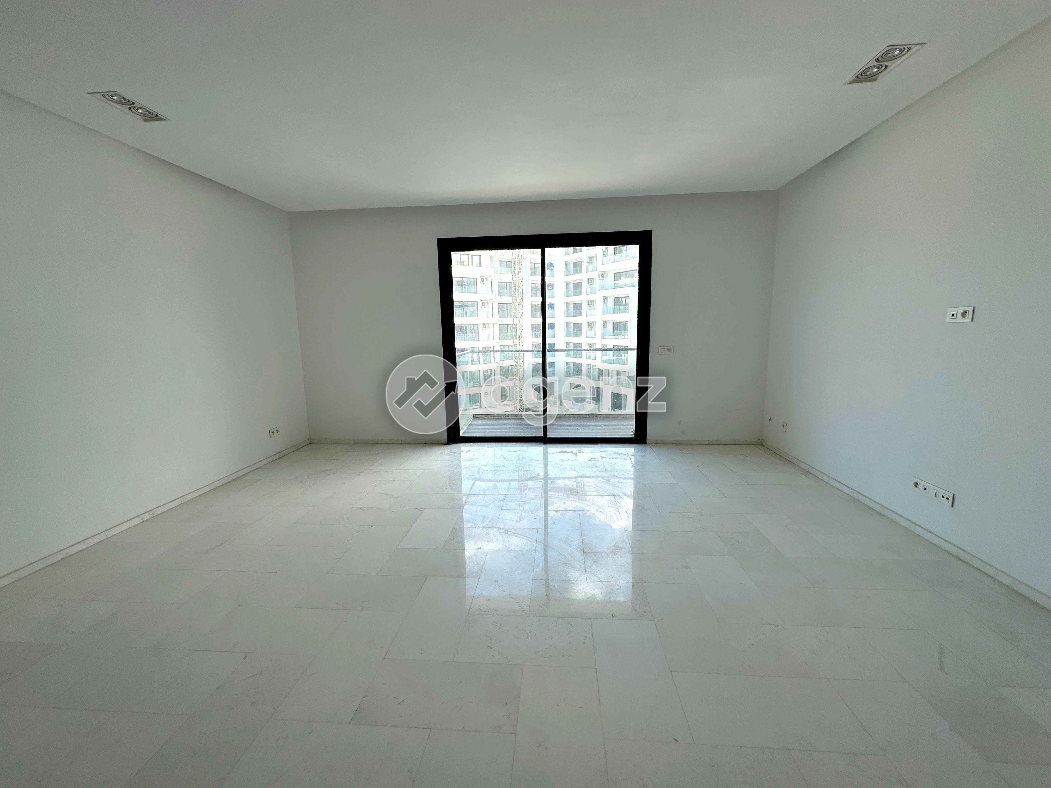Appartement à vendre à Mnar — 2