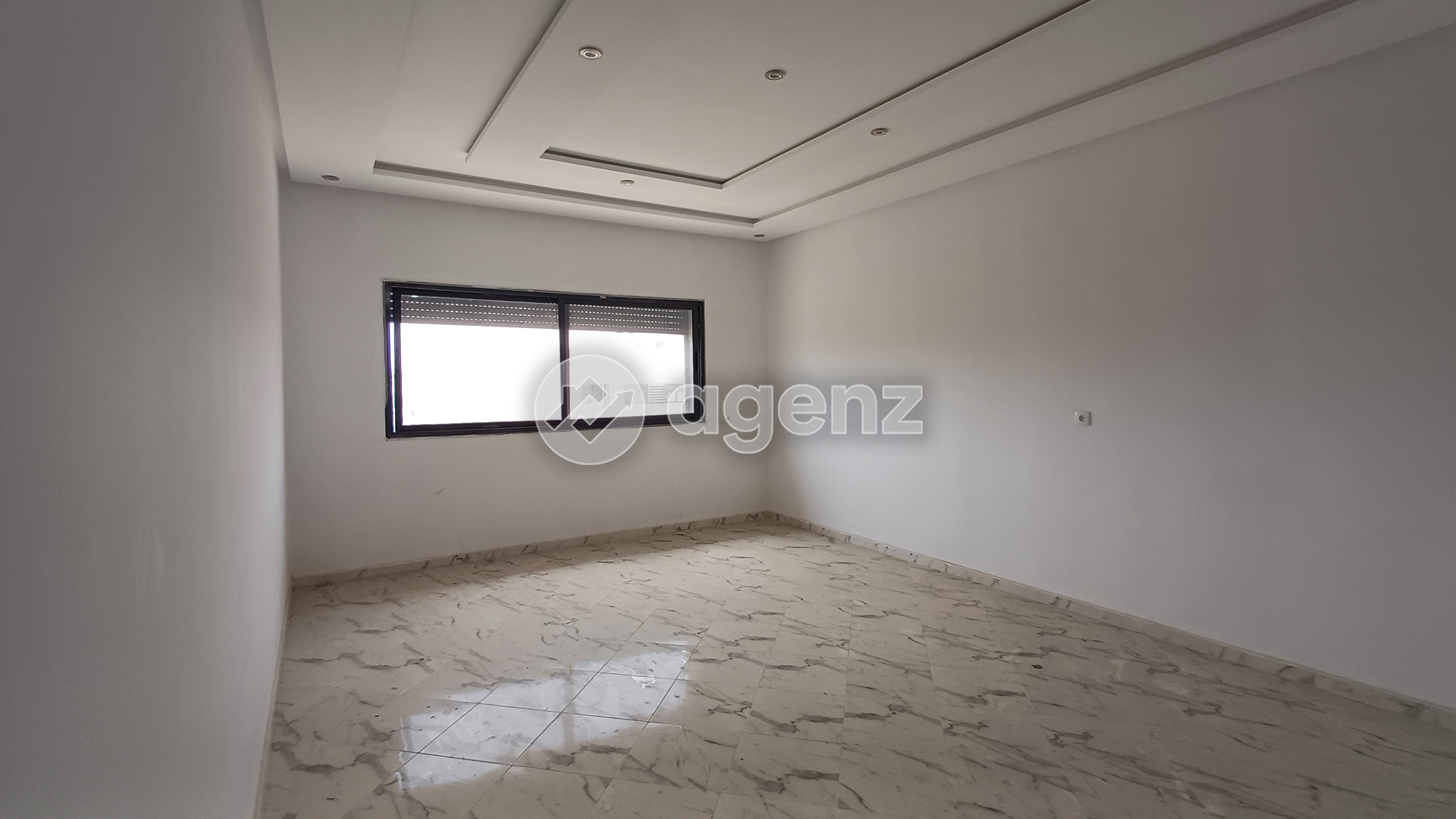 Bureau 90 m² à Zenata — 3