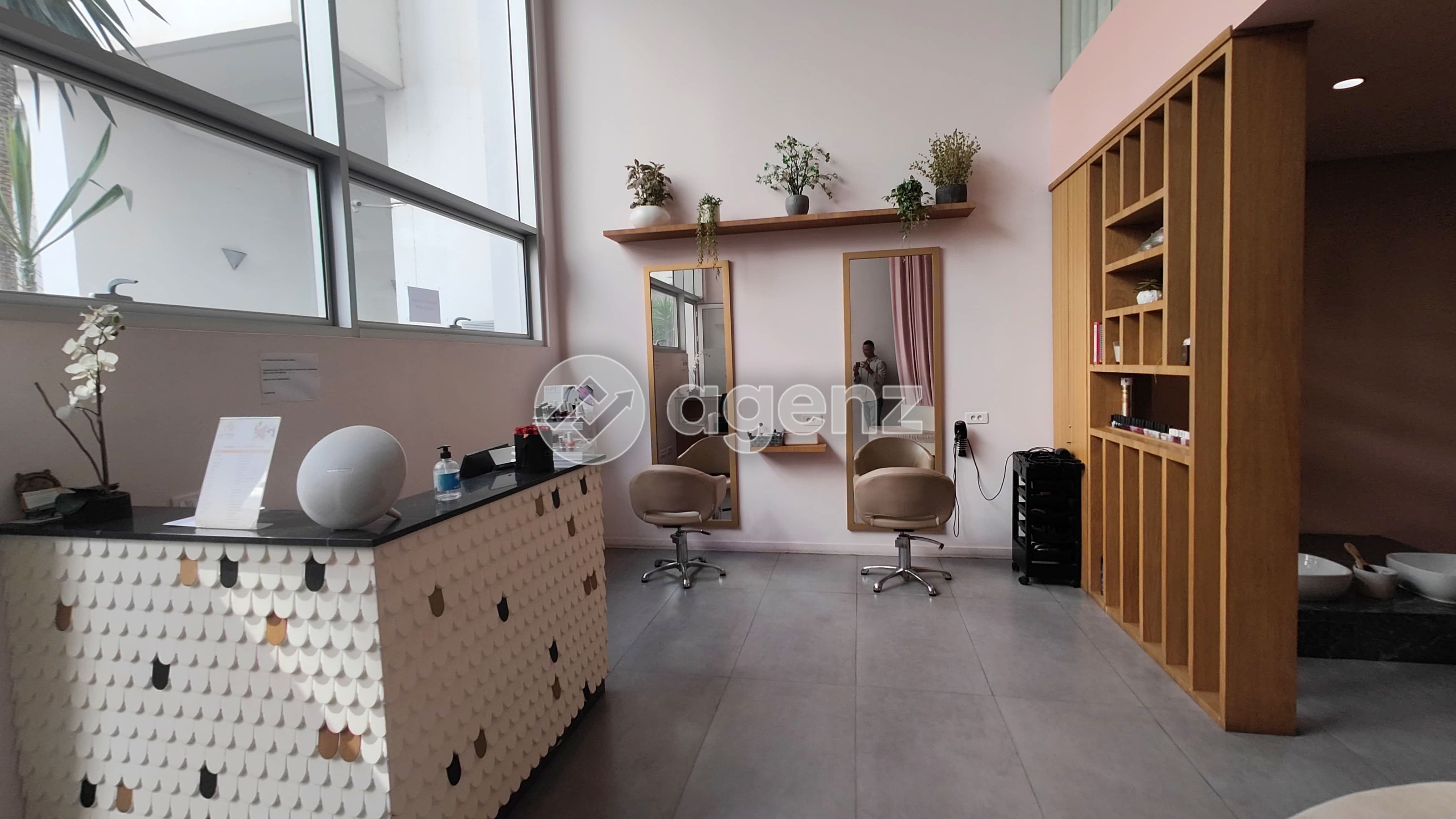 SALON DE BEAUTÉ CLÉ EN MAIN AU CŒUR DE BEAUSÉJOUR — 3