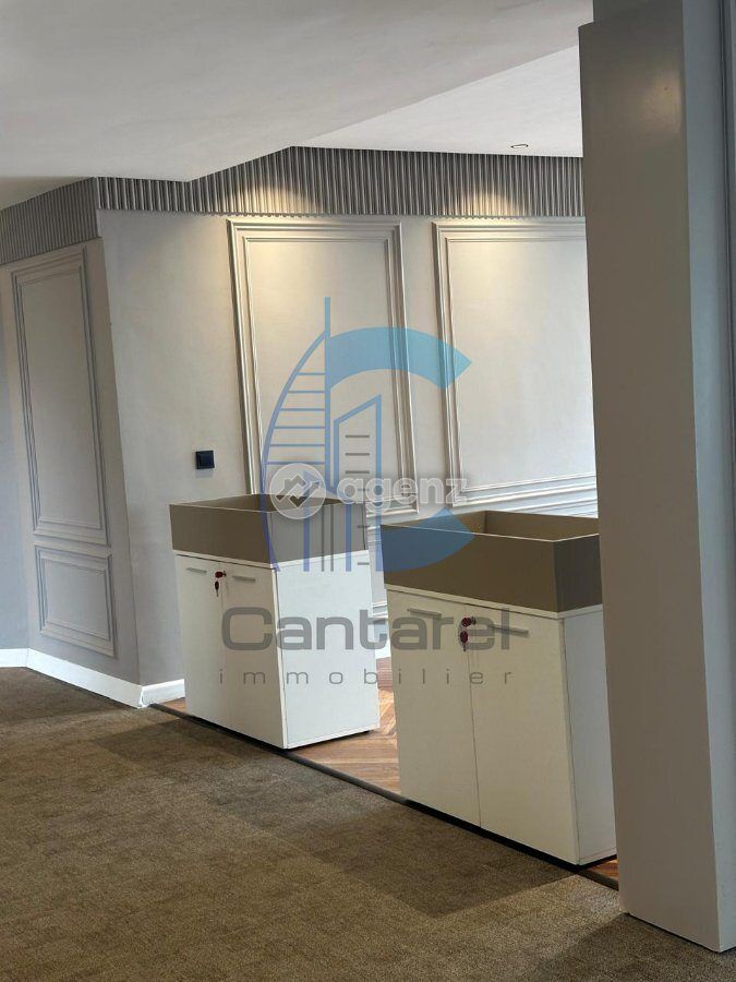 Bureau — Casablanca — 5