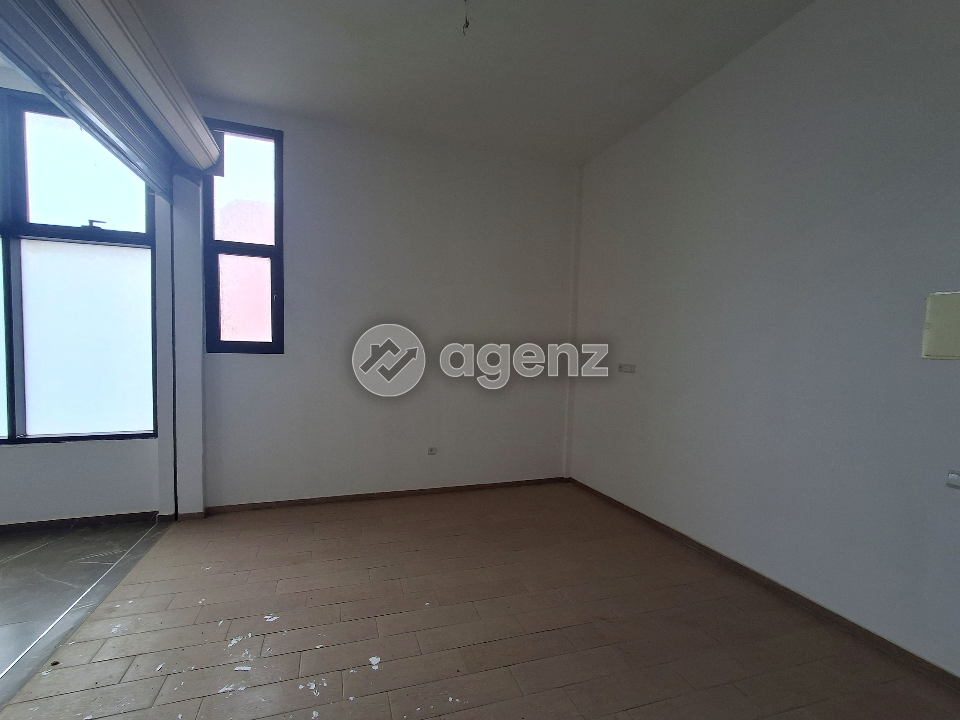 Commerce de 14 m² à Dar Bouazza - Tamaris — 2