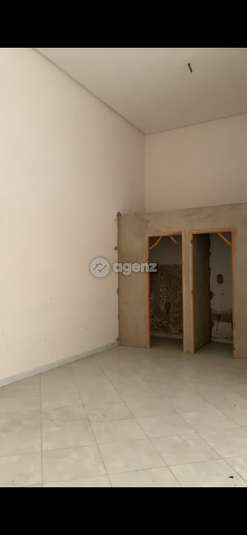 🏖️ Deux unités commerciales à vendre – Playa, Tanger — 2