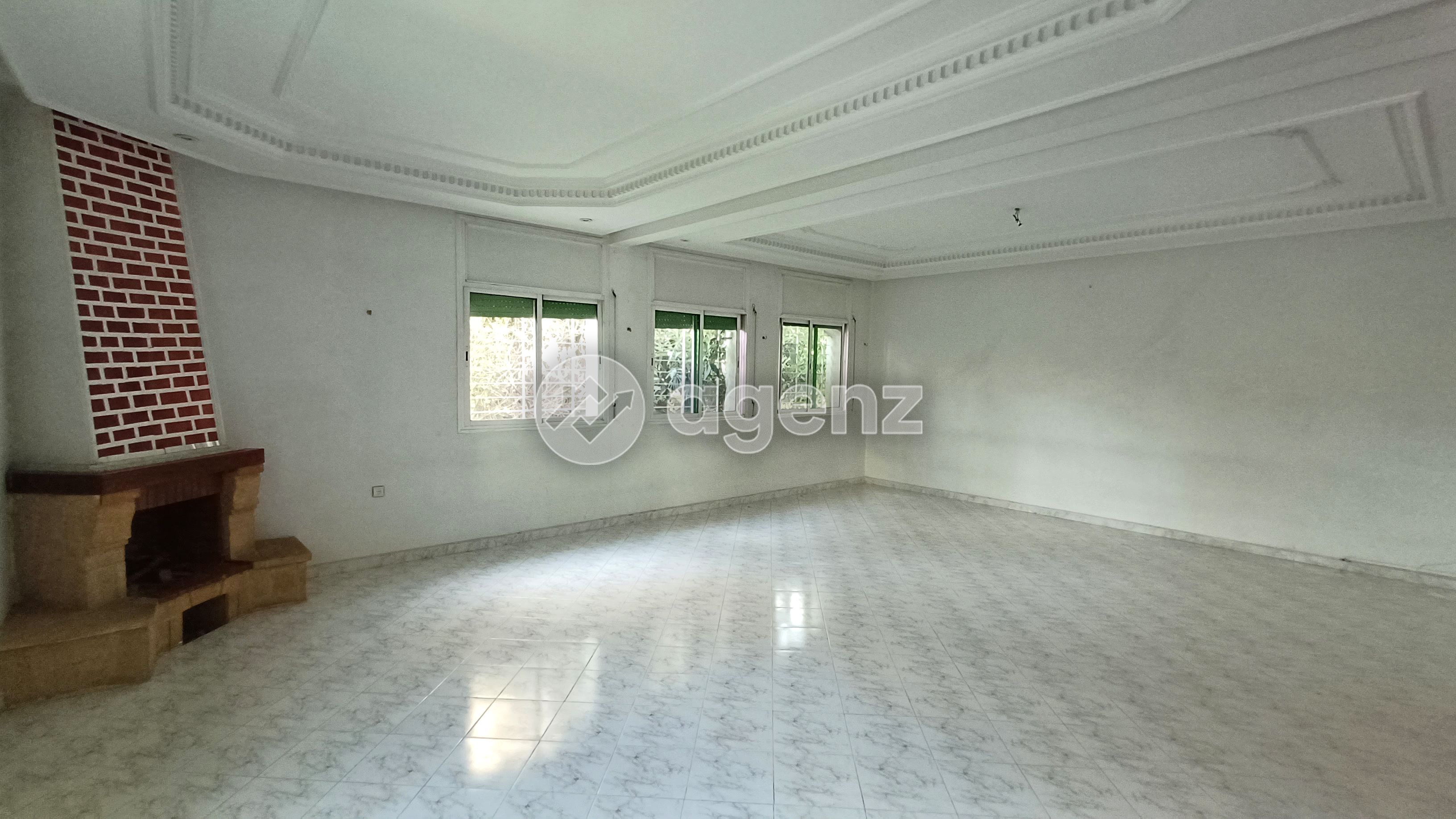 Villa familiale – Route Immouzer, secteur recherché