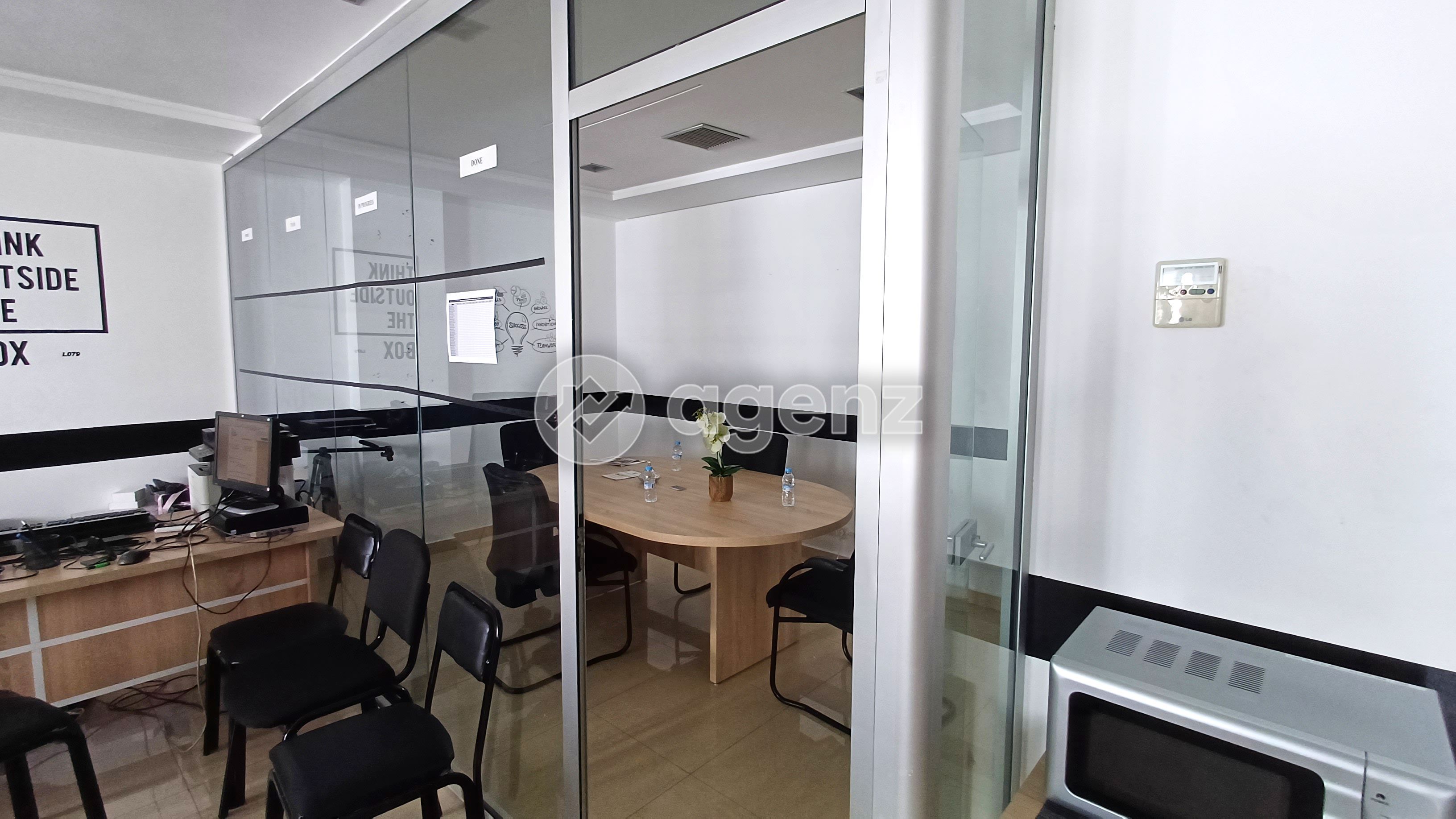 Bureau — Casablanca — 2