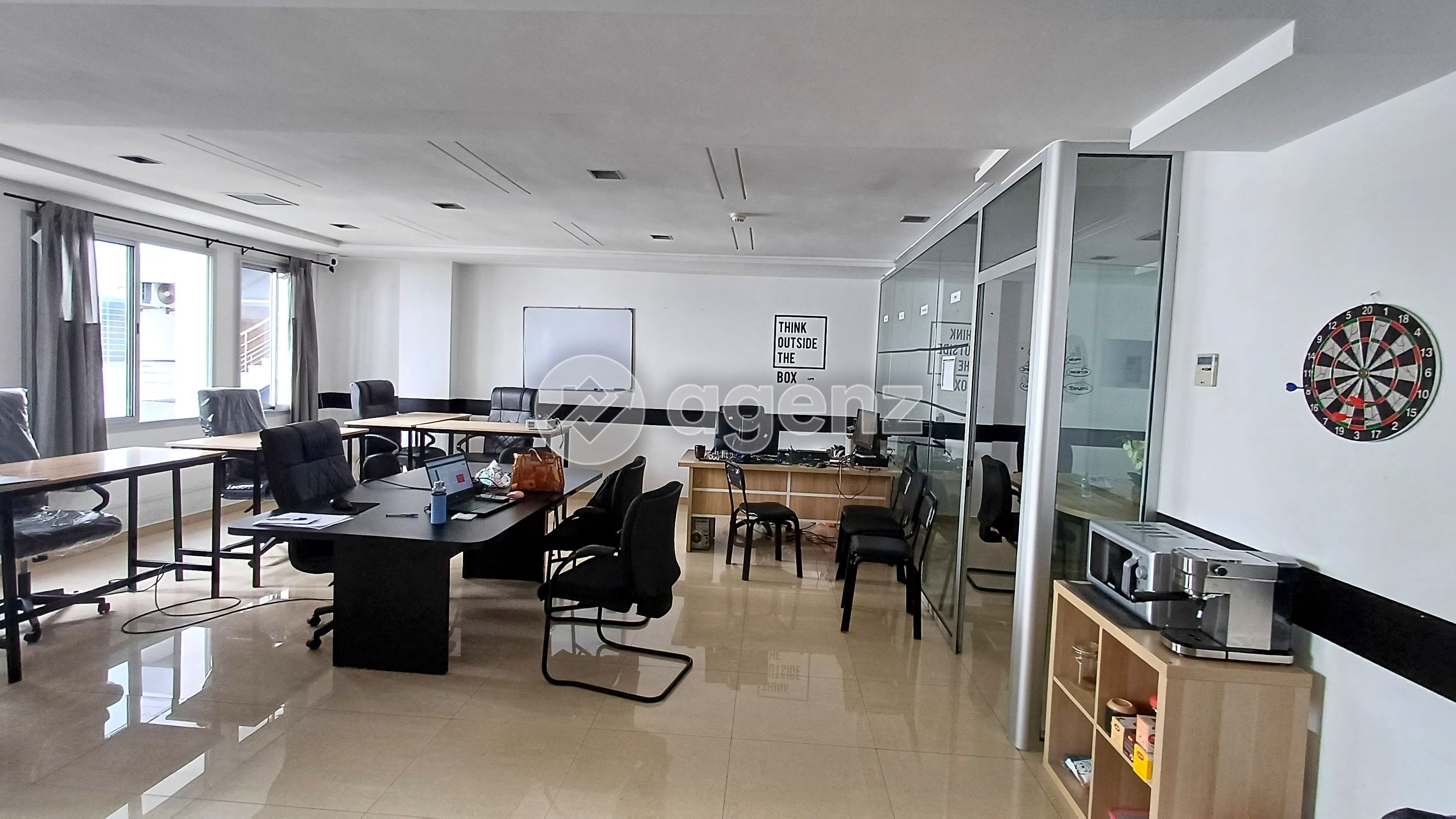 Bureau — Casablanca — 5