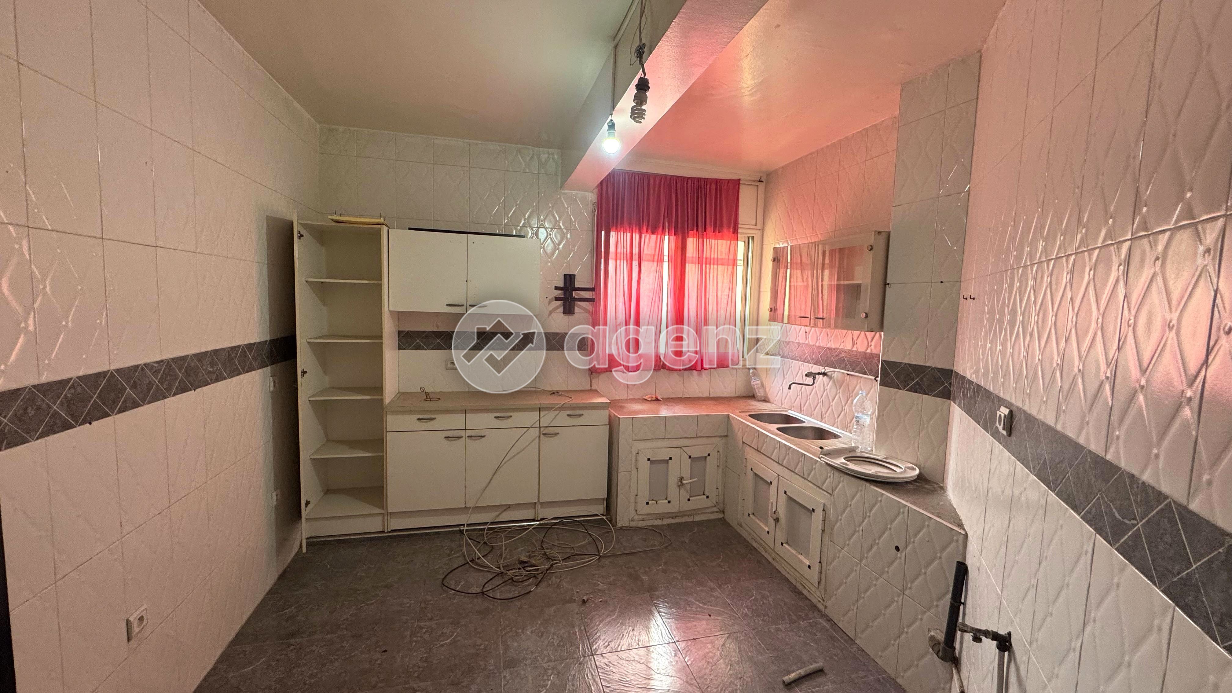 Appartement de 140 m² à Mers Sultan - Casablanca — 4