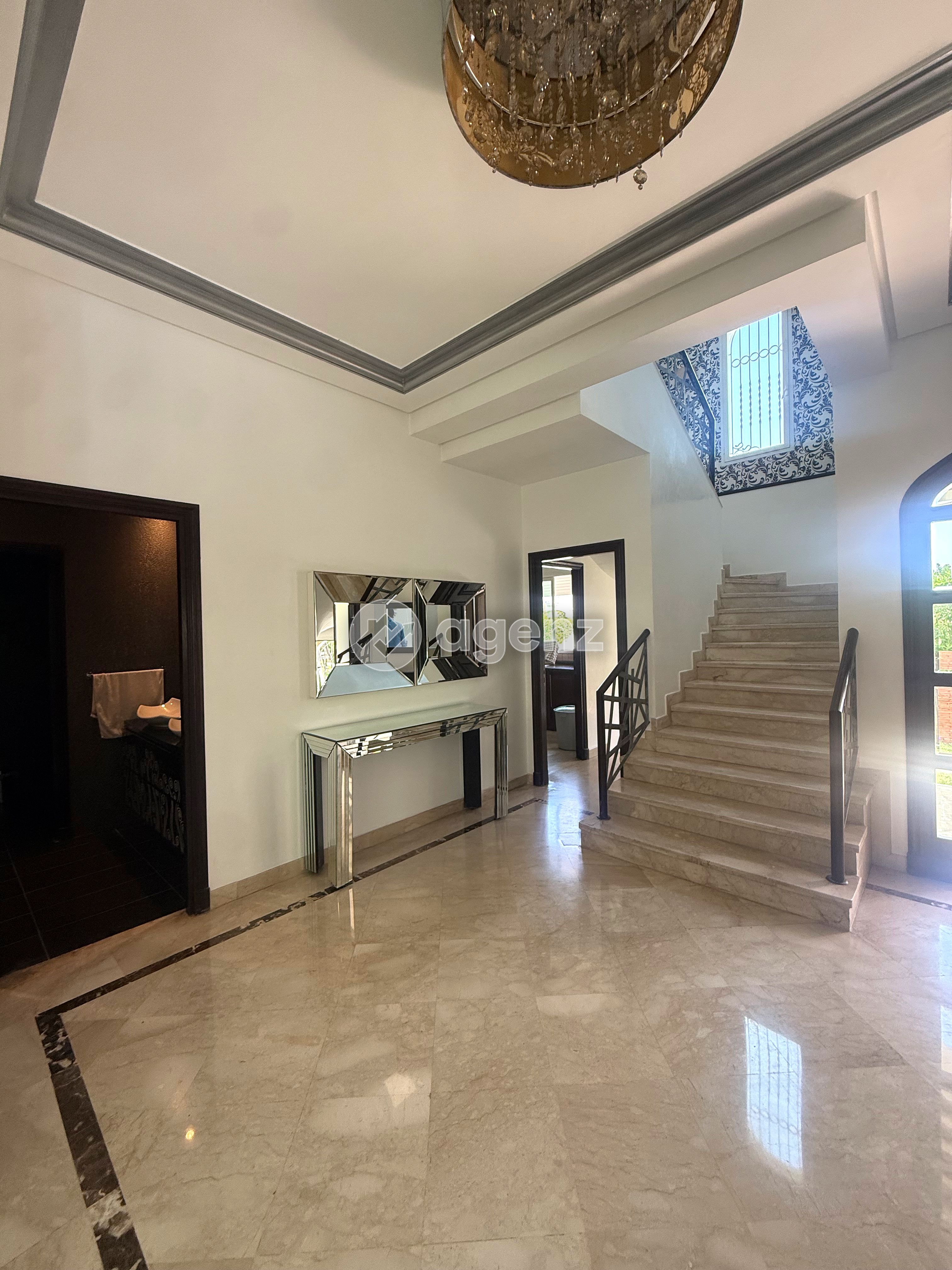 Villa meublé de 4 chambres à louer à Ain Diab  — 4