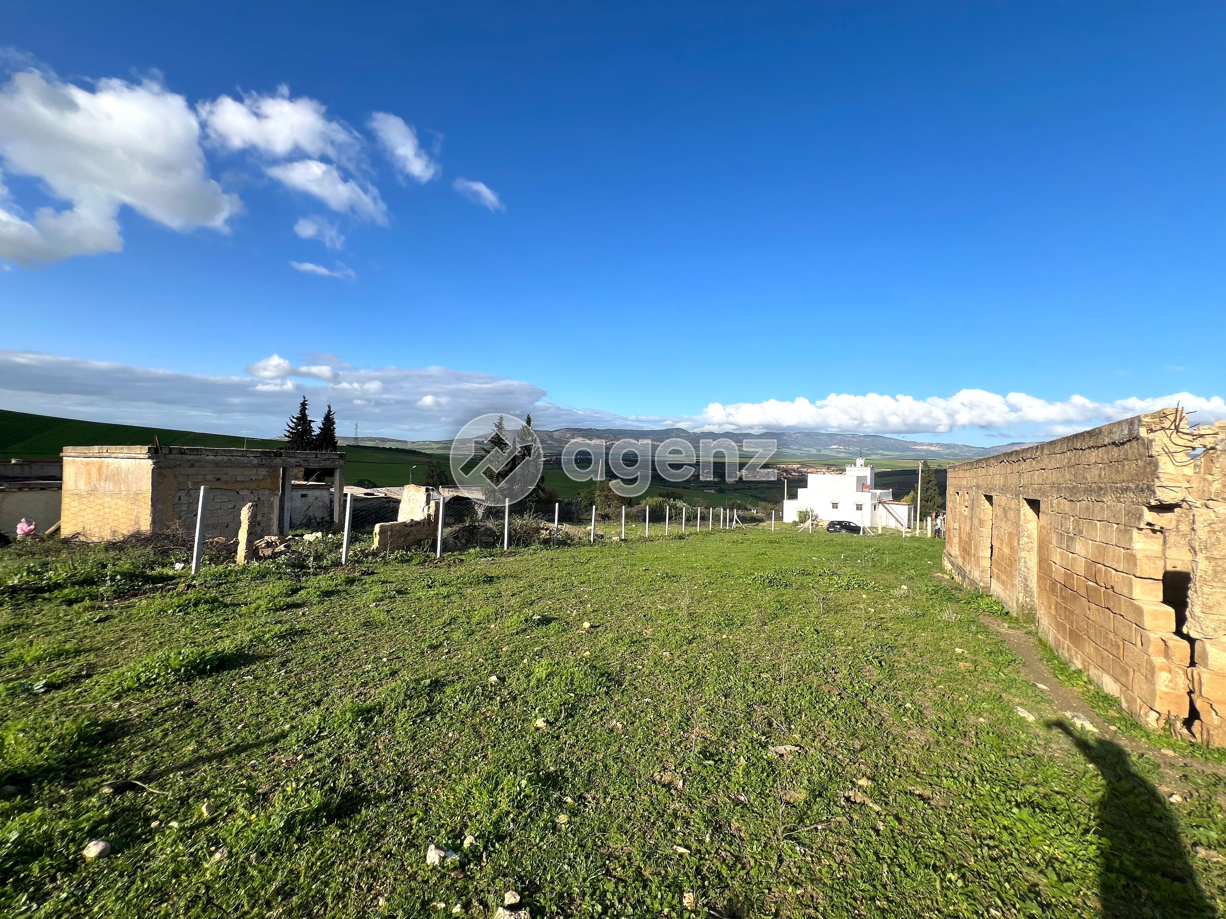Prestigieux Terrain à vendre de 1000 m2 avec une vue surprenante 