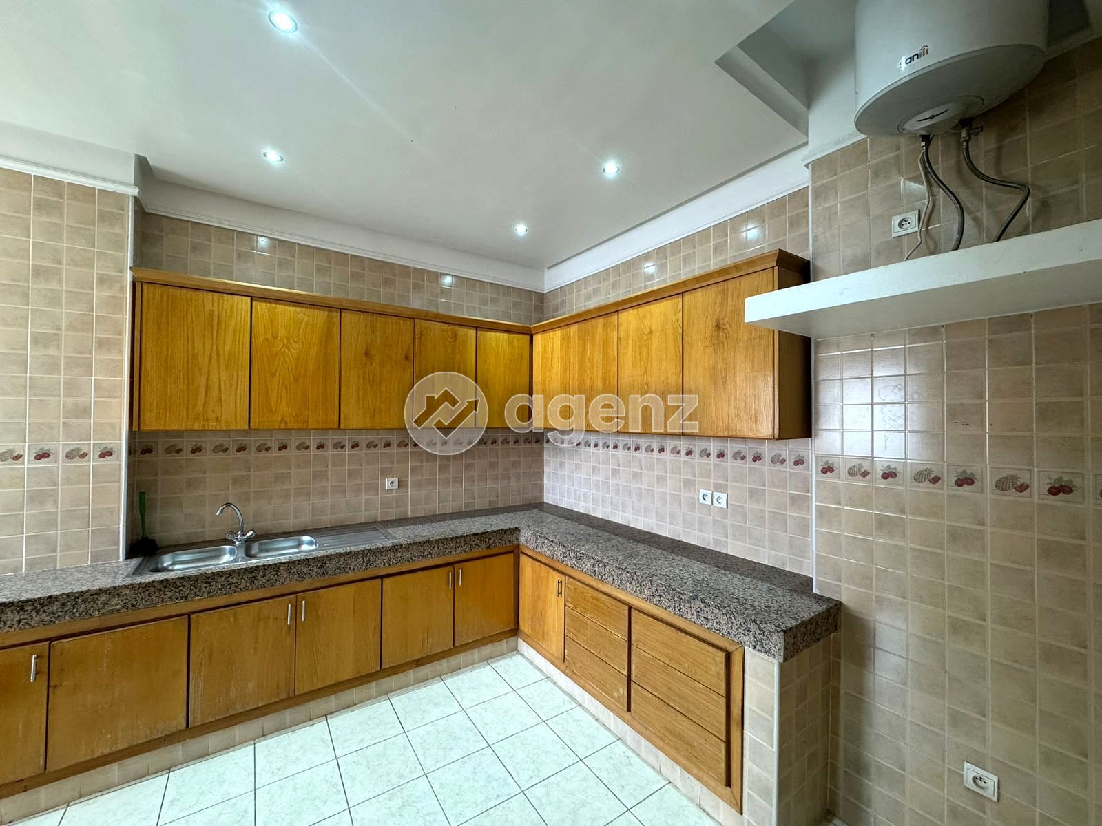 Magnifique Appartement de 3 chambres à vendre à Ain Diab Extension — 3