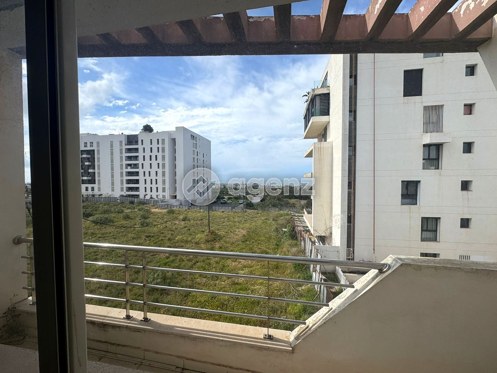 Magnifique Appartement de 3 chambres à vendre à Ain Diab Extension — 4