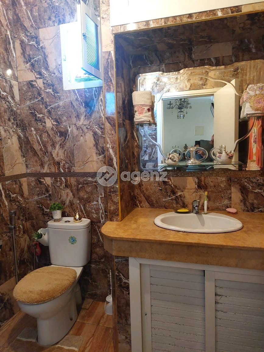 Un appartement moderne de 2 chambres à vendre à Hay Nassr