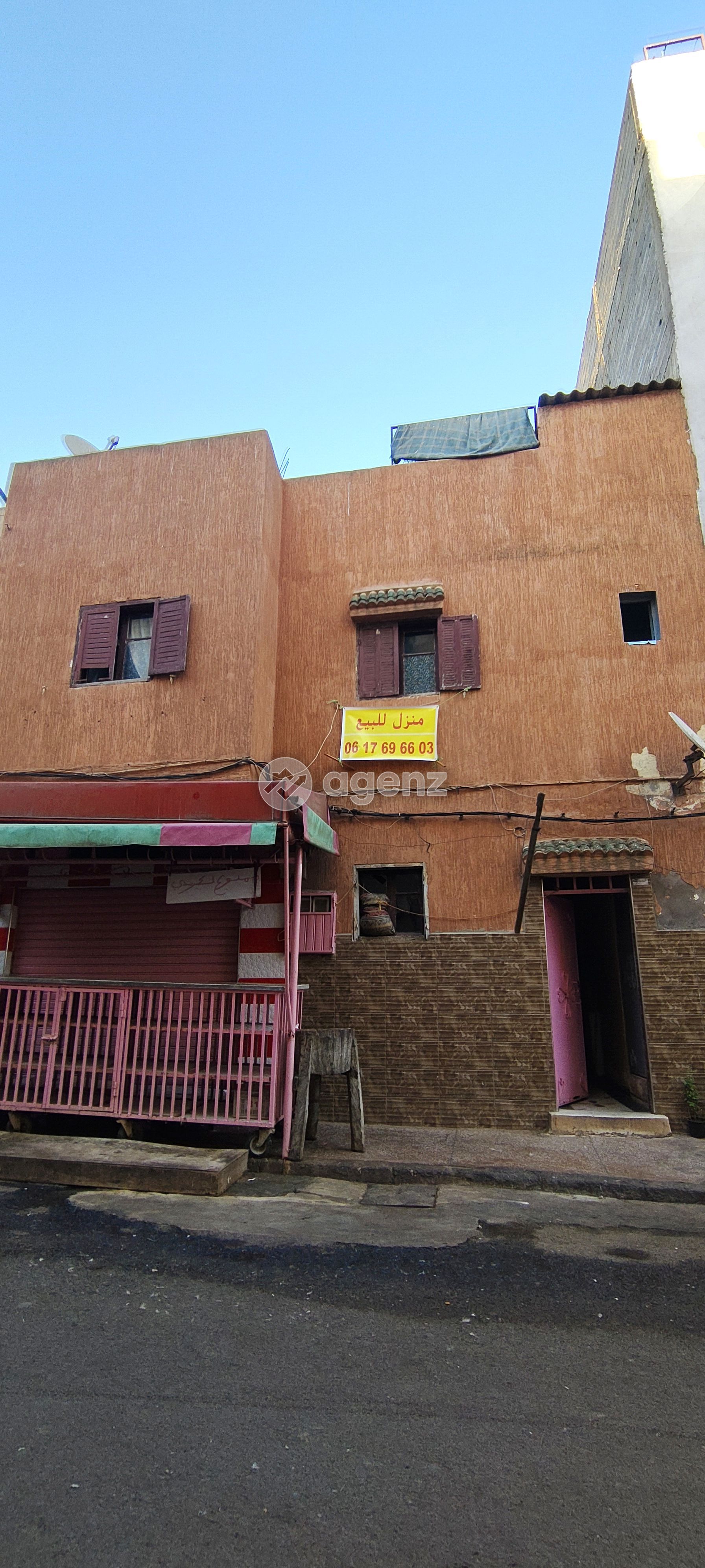 Une maison luxueuse de 3 chambres, une résidence de deux étages dans le quartier Al-Wafaq Al-Alfa. — 3