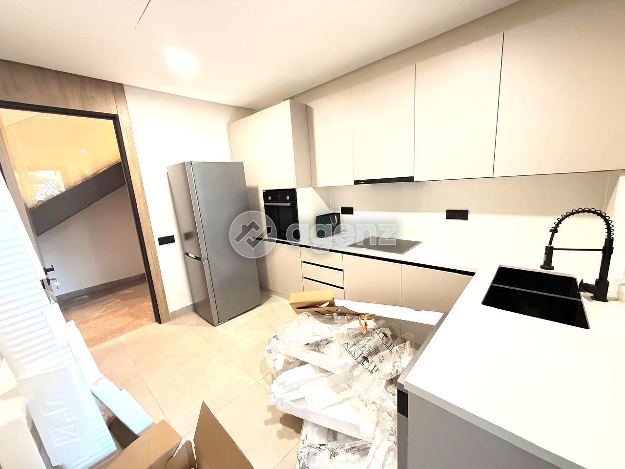 Authentique duplex de 2 chambres à louer à Souissi — 4